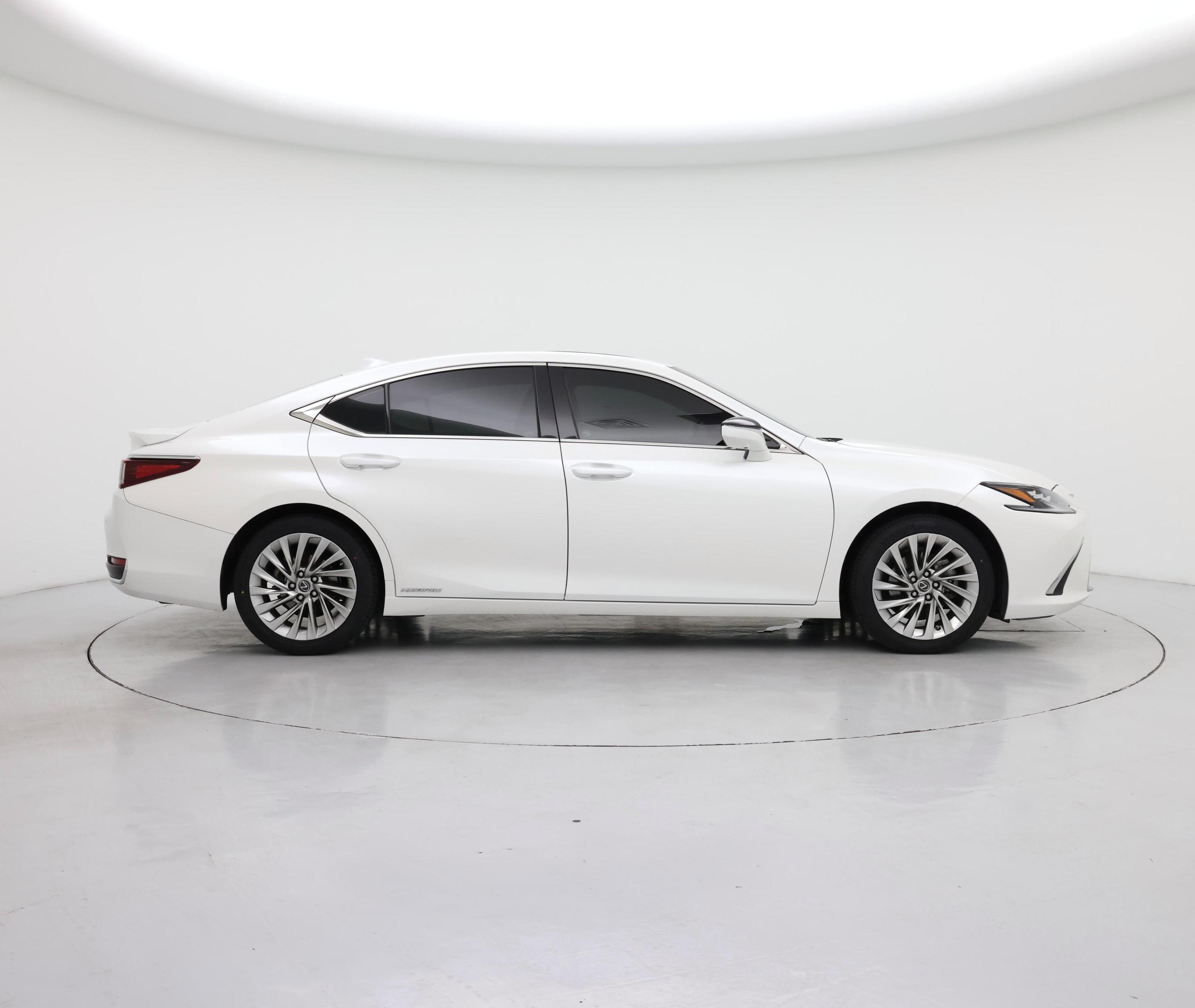Thumbnail: 2022 Lexus ES - 7