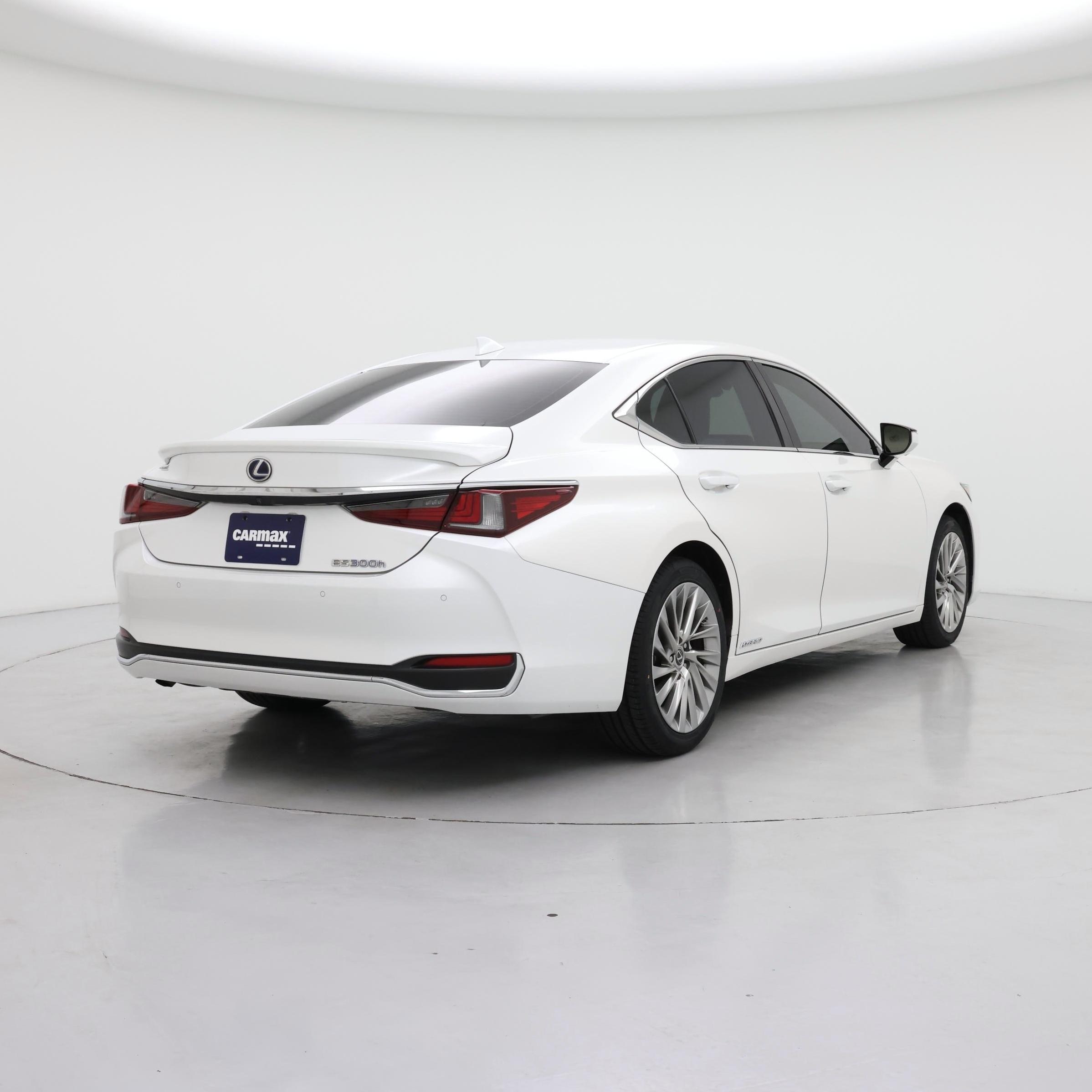 Thumbnail: 2022 Lexus ES - 8