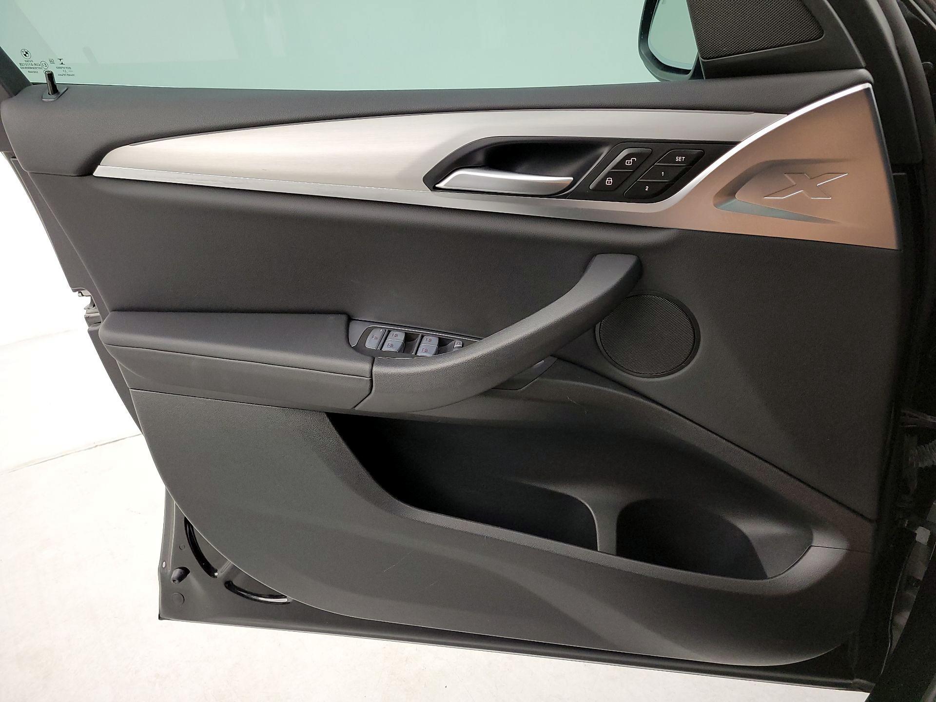 Thumbnail: 2022 BMW X3 - 12