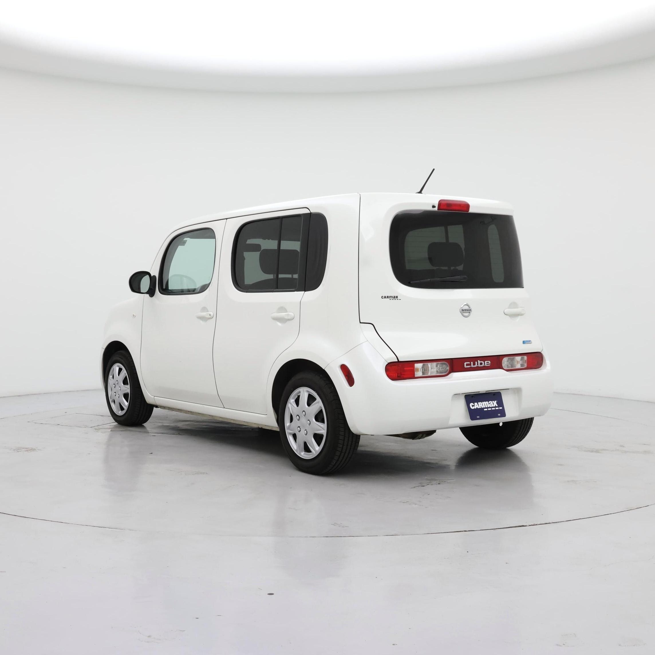 Thumbnail: 2014 Nissan Cube - 2