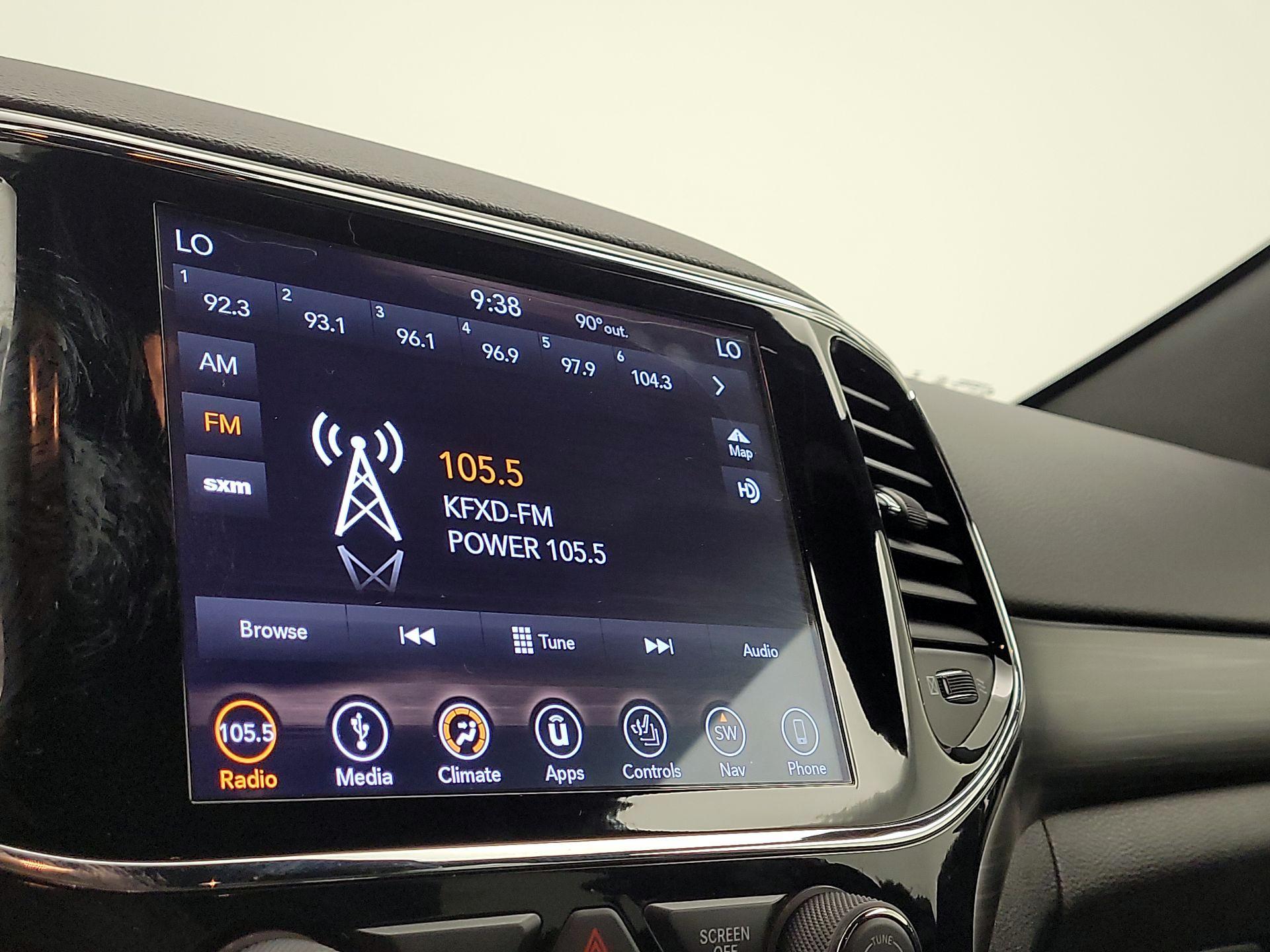 Thumbnail: 2019 Jeep Grand Cherokee - 16