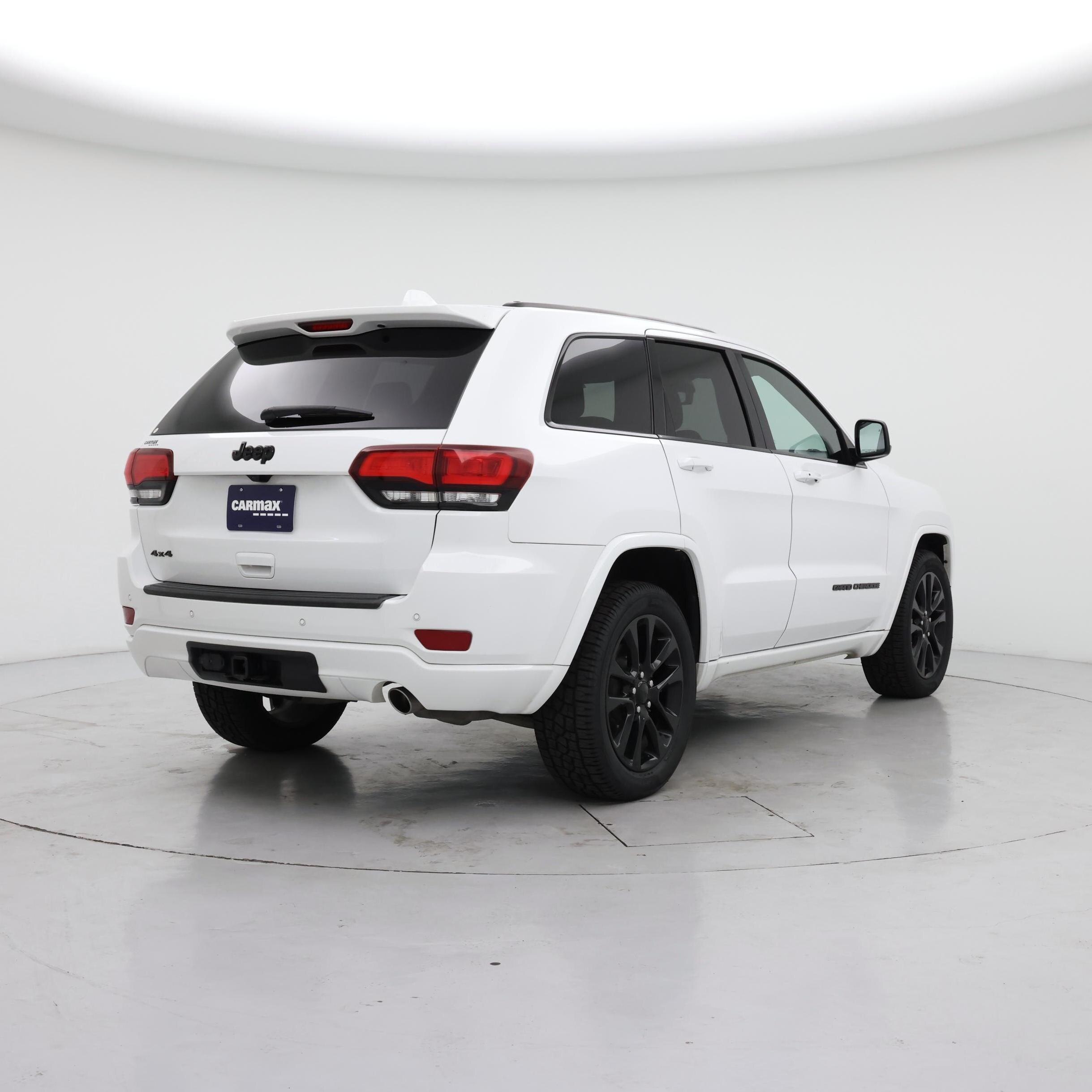 Thumbnail: 2019 Jeep Grand Cherokee - 8