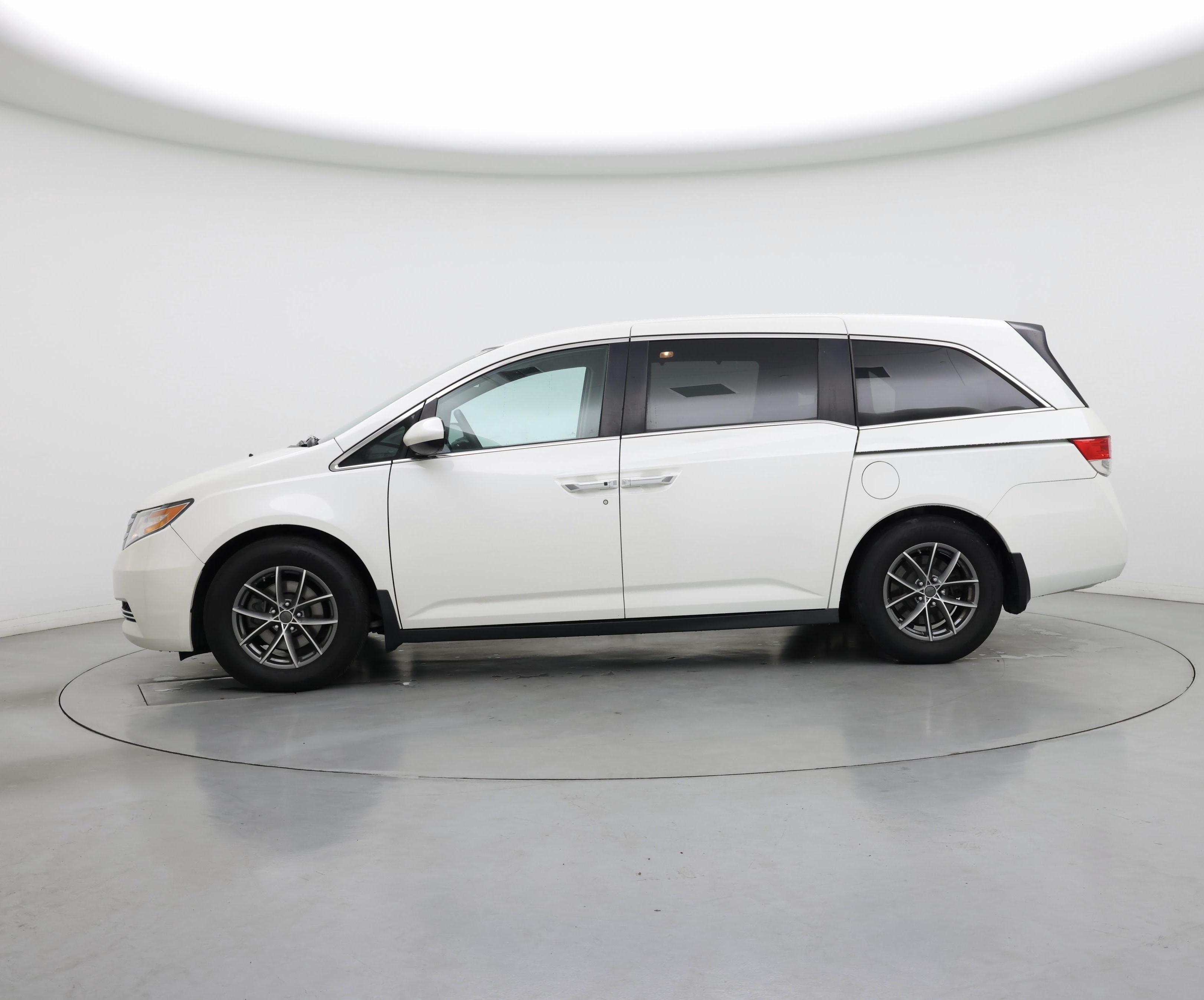 Thumbnail: 2015 Honda Odyssey - 3