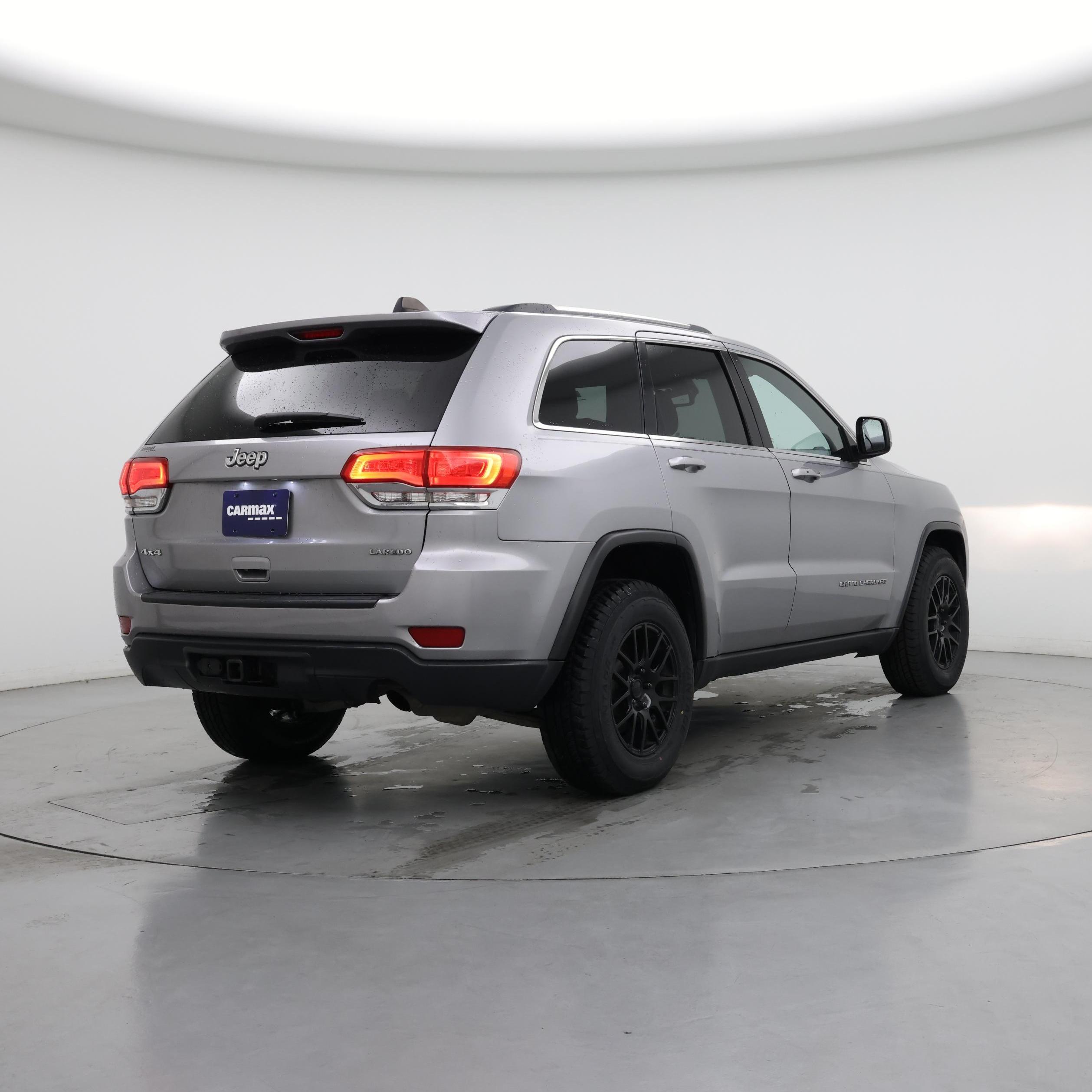 Thumbnail: 2015 Jeep Grand Cherokee - 8