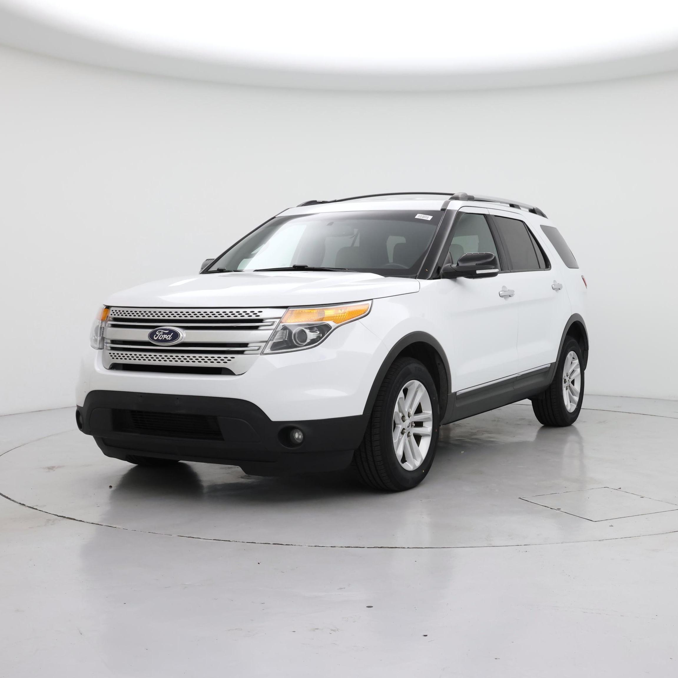 Thumbnail: 2015 Ford Explorer - 4