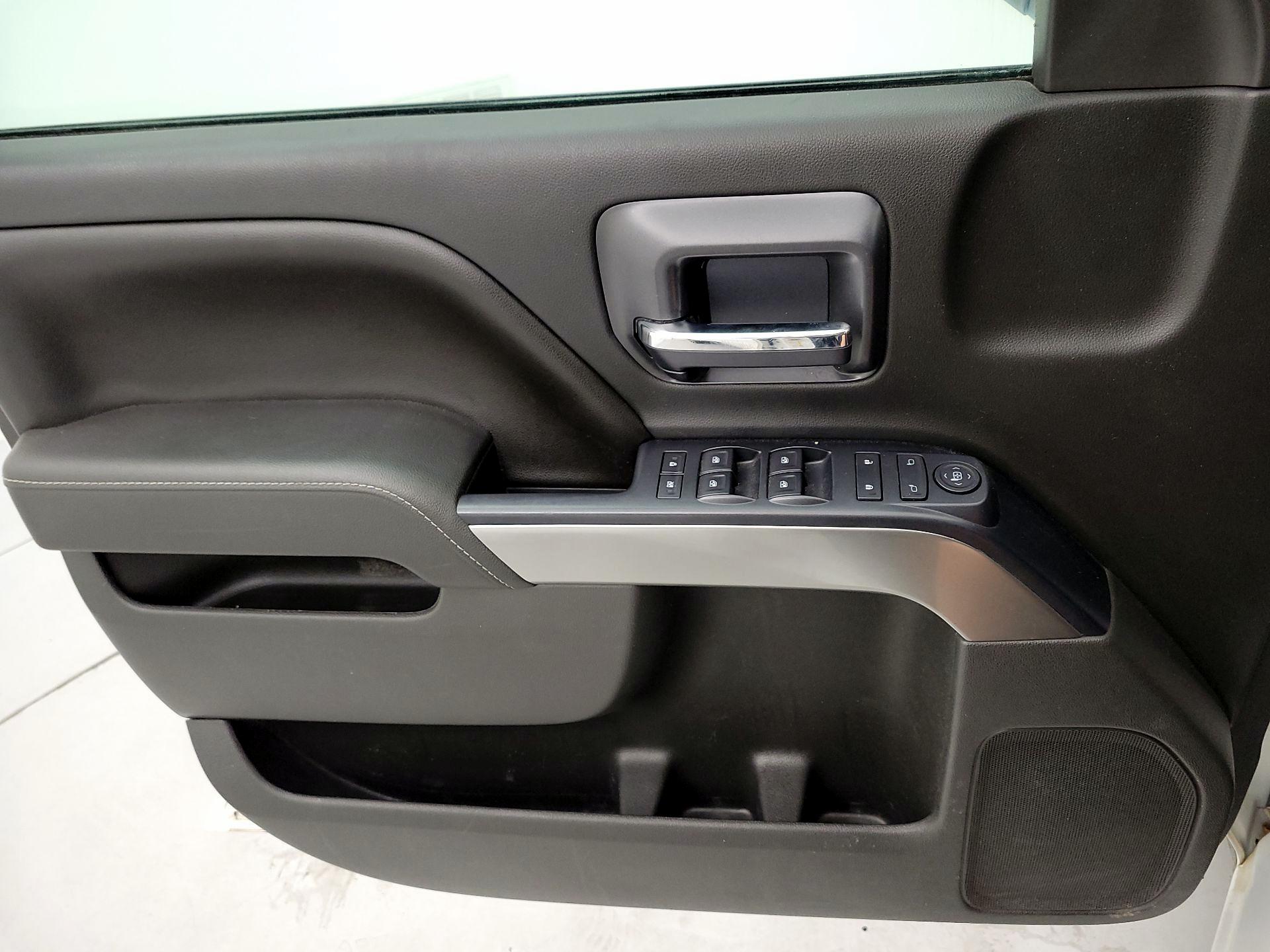 Thumbnail: 2016 Chevrolet Silverado 1500 - 12