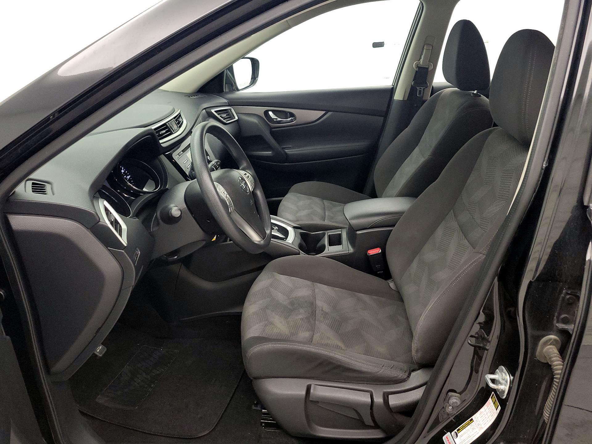 Thumbnail: 2016 Nissan Rogue - 11