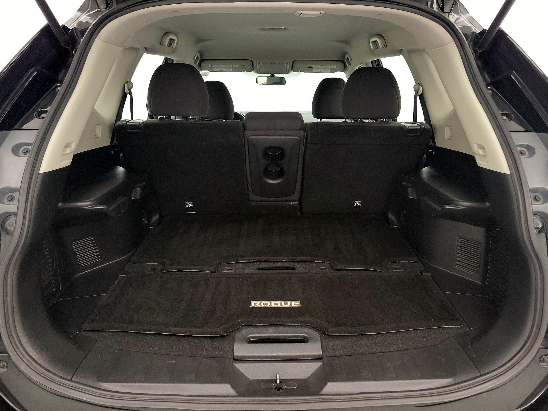 Thumbnail: 2016 Nissan Rogue - 20
