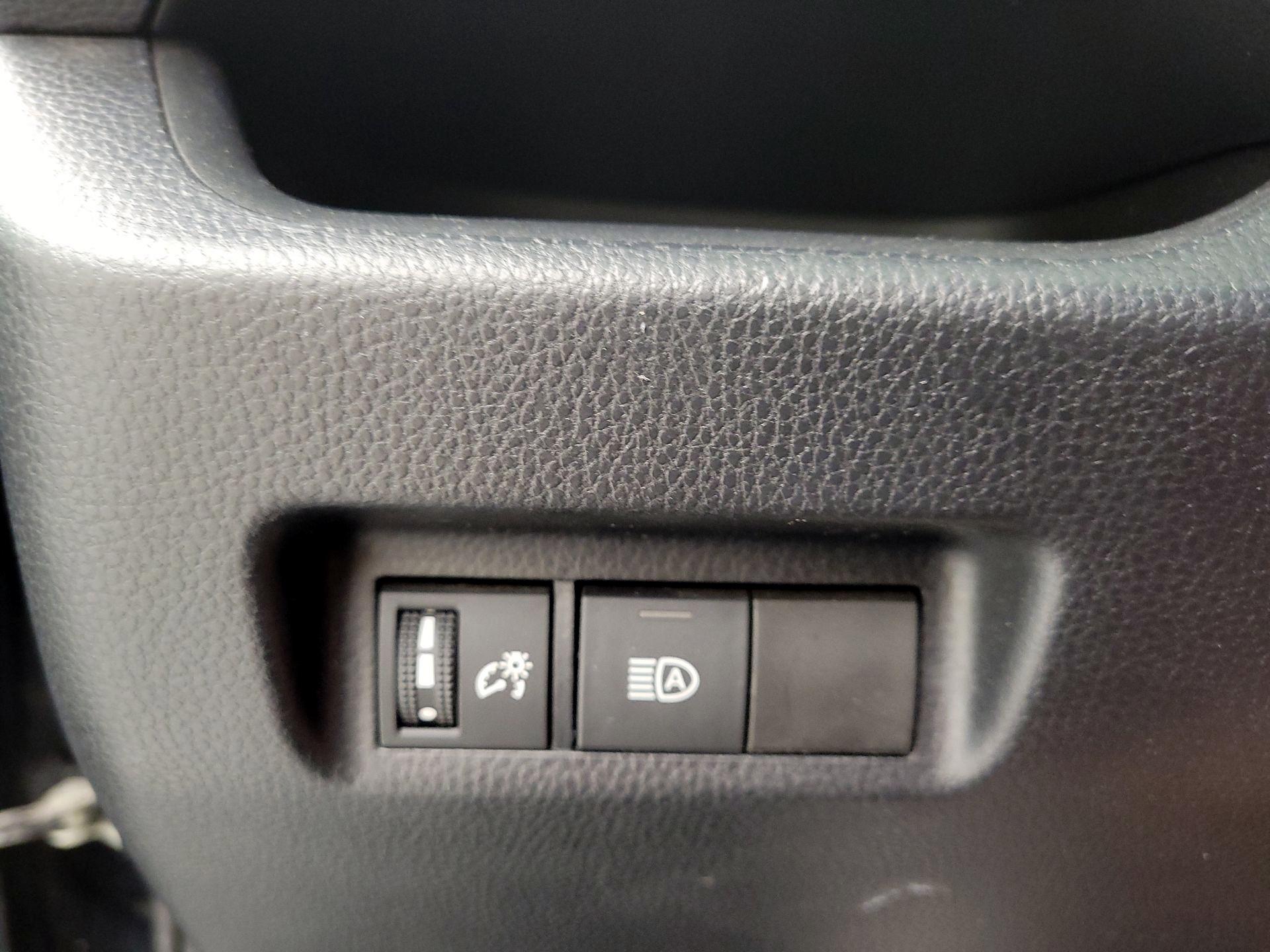 Thumbnail: 2020 Toyota RAV4 - 13