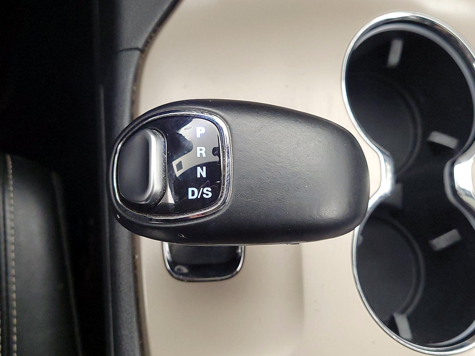 Thumbnail: 2015 Jeep Grand Cherokee - 18
