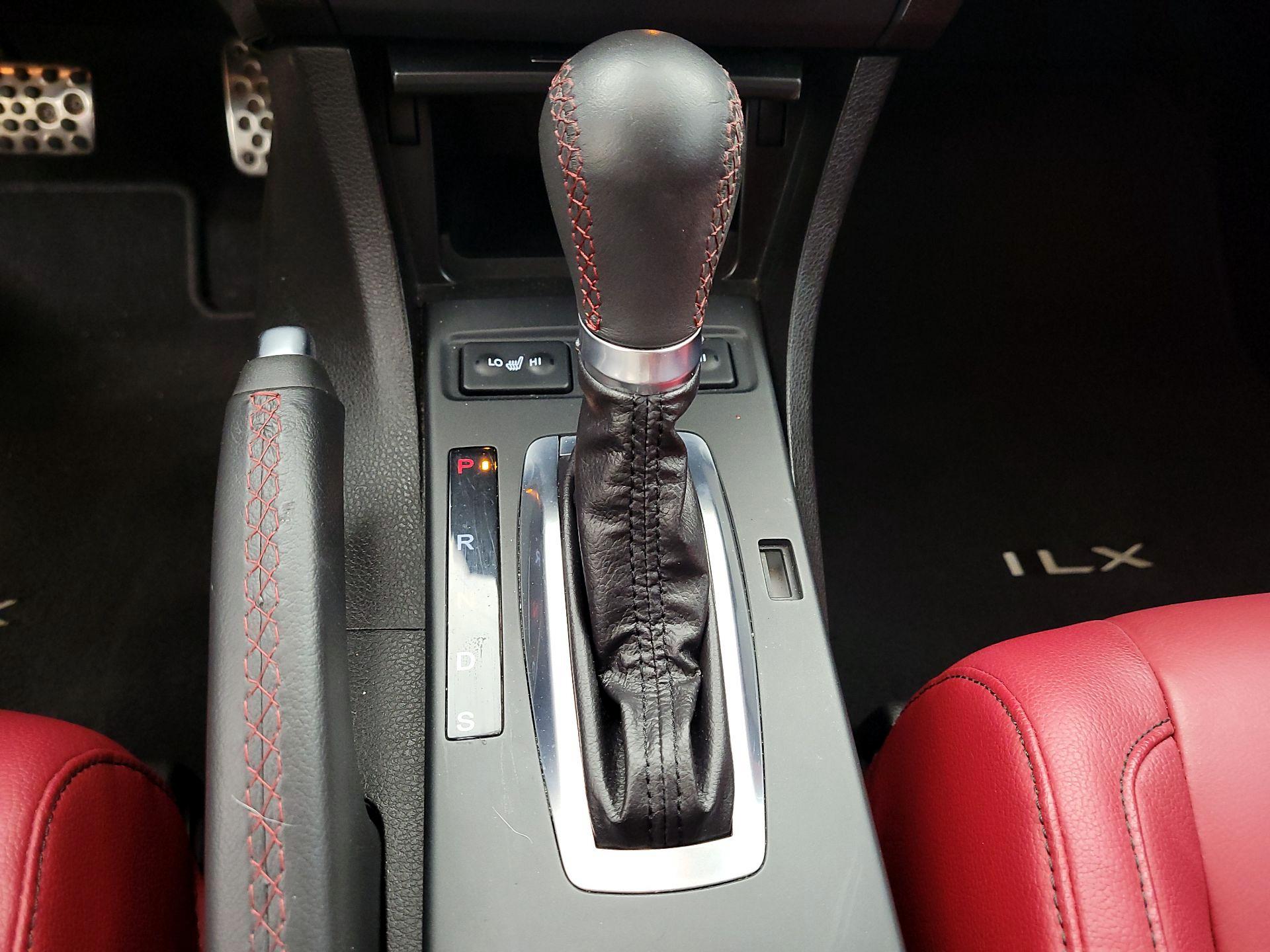 Thumbnail: 2019 Acura ILX - 17