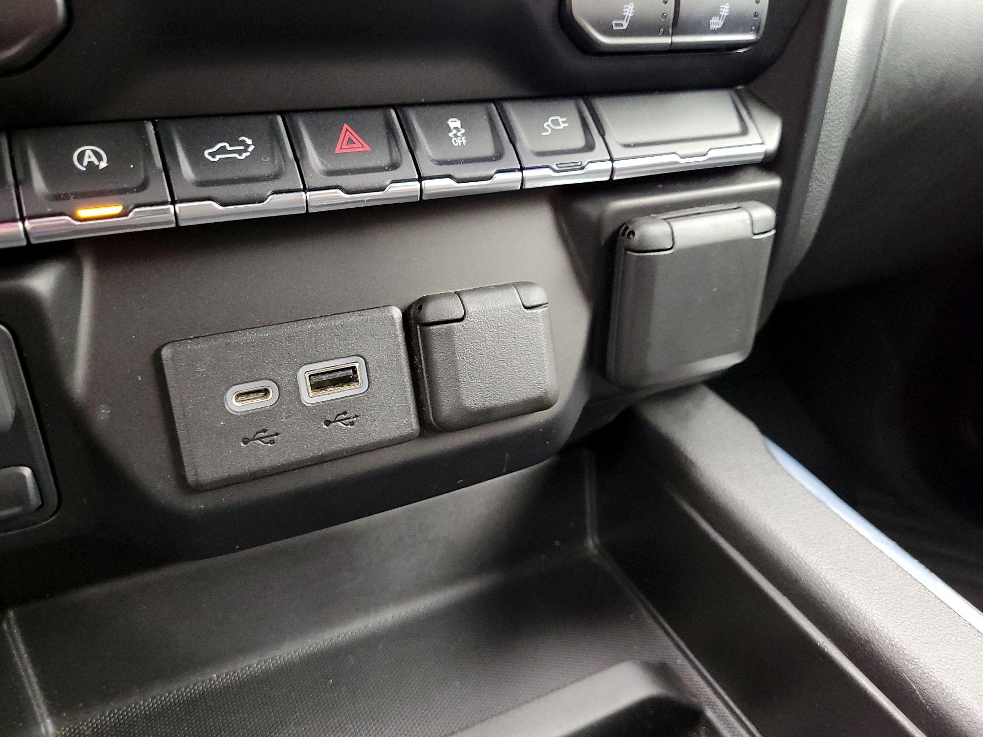 Thumbnail: 2021 Chevrolet Silverado 1500 - 18