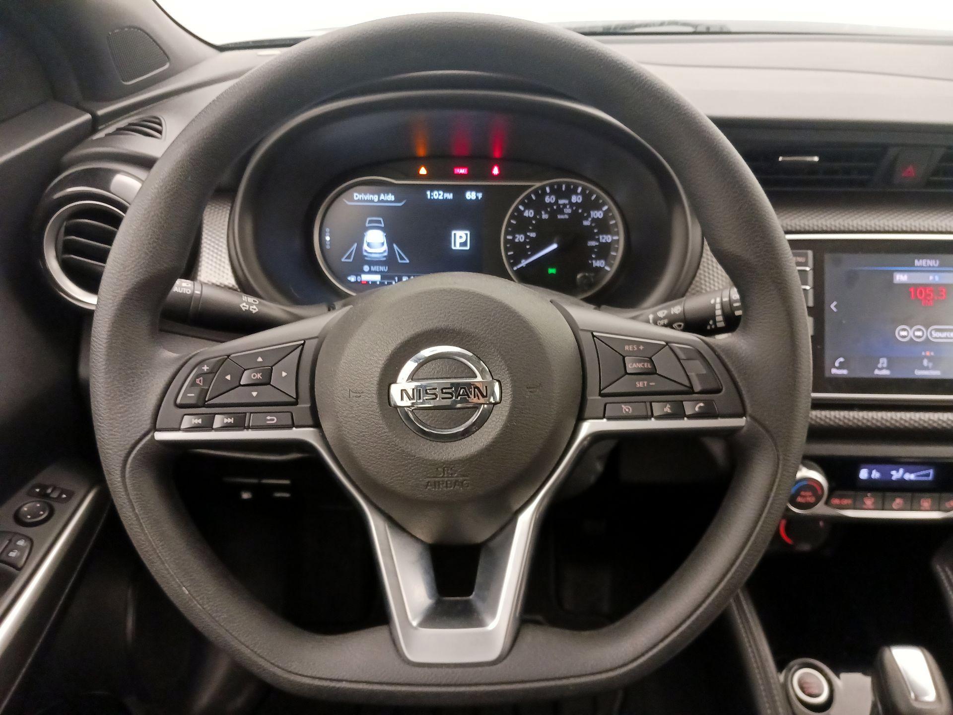 Thumbnail: 2020 Nissan Kicks - 10