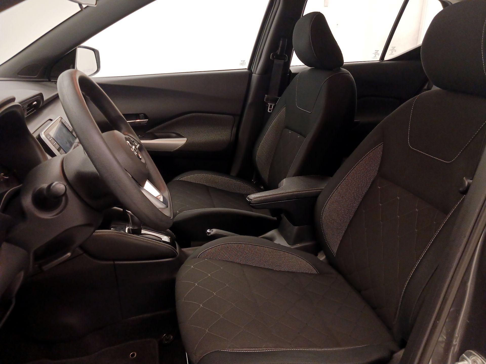 Thumbnail: 2020 Nissan Kicks - 11