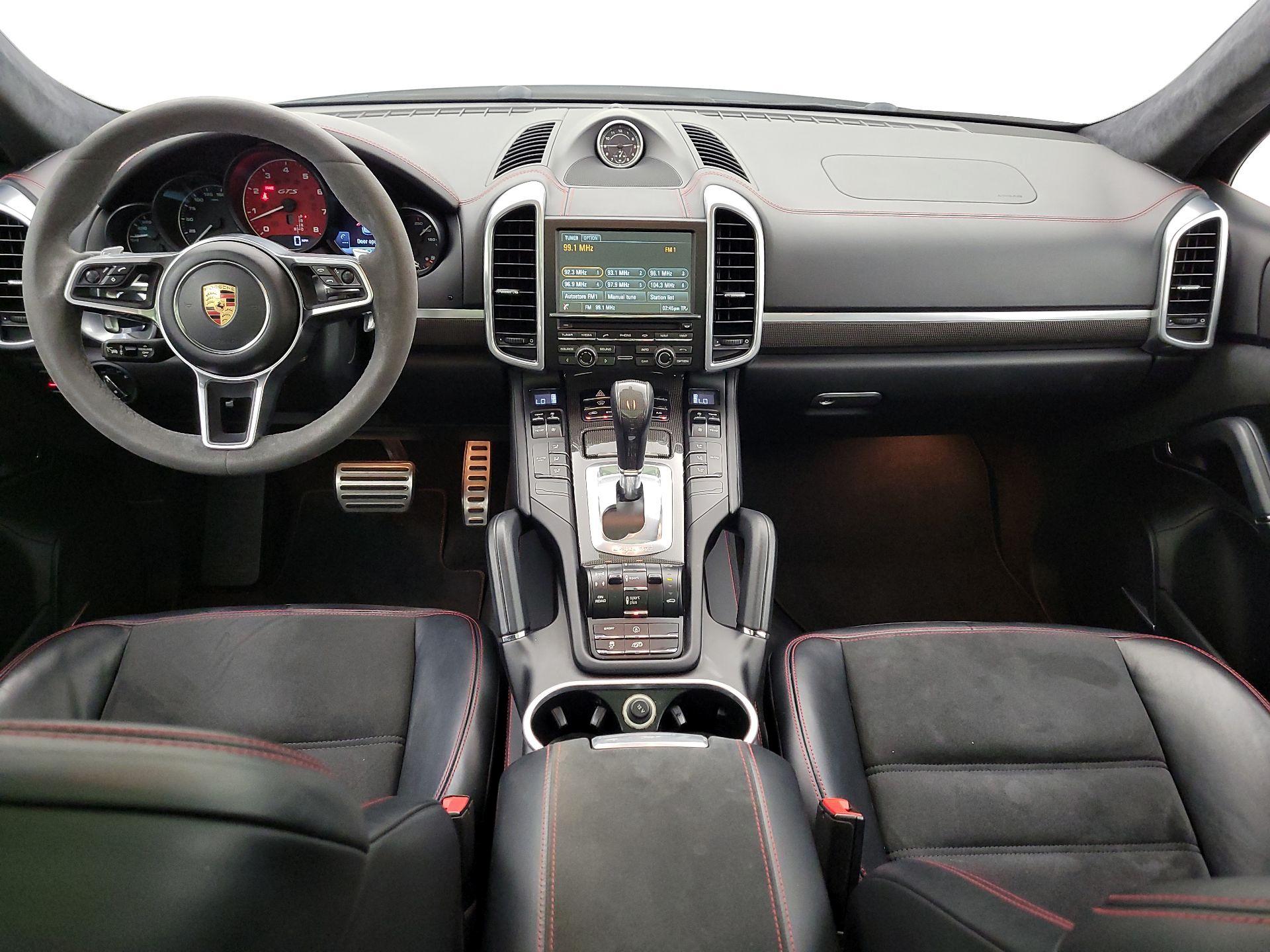 Thumbnail: 2016 Porsche Cayenne - 9