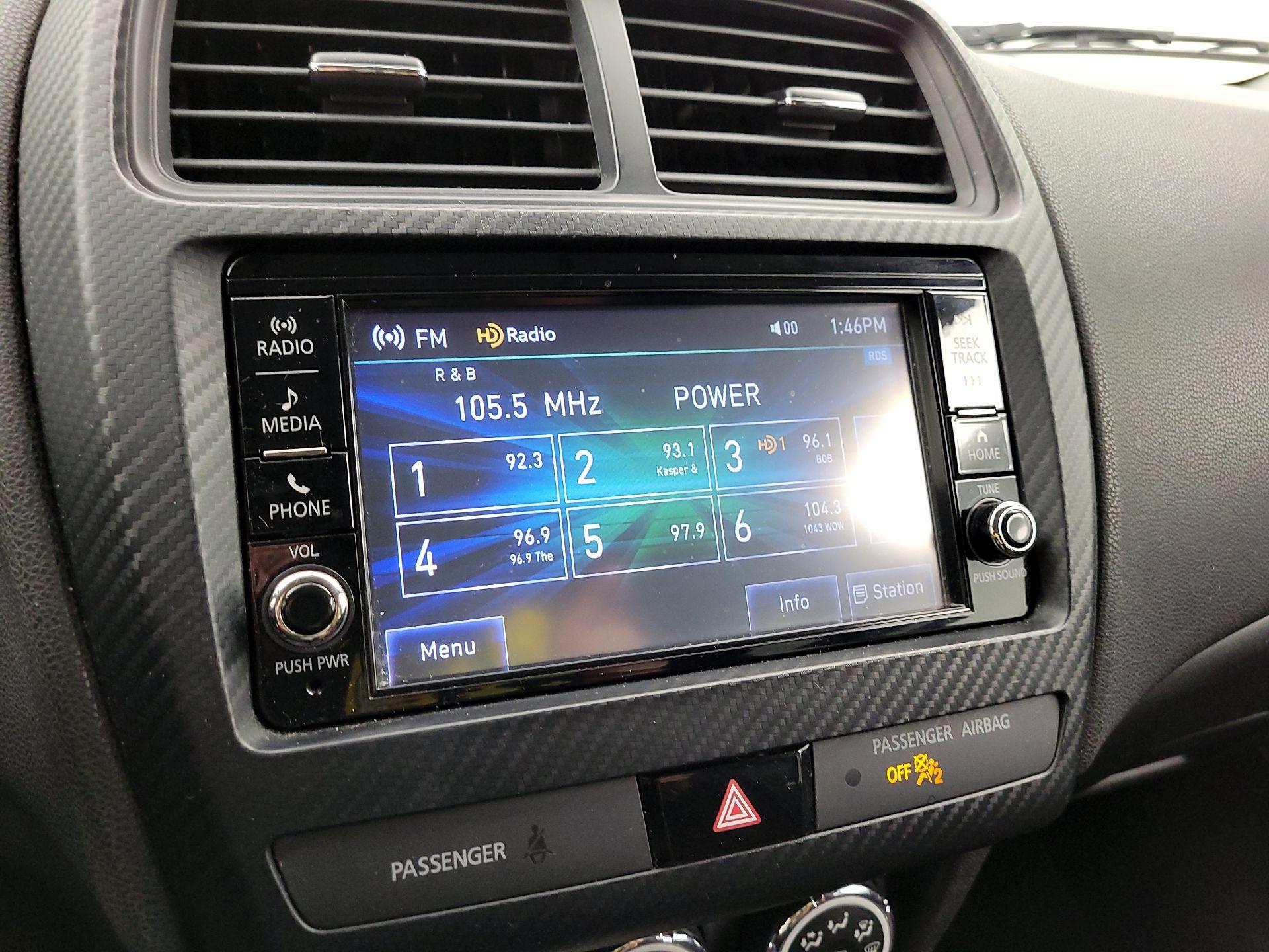 Thumbnail: 2018 Mitsubishi Outlander Sport - 14