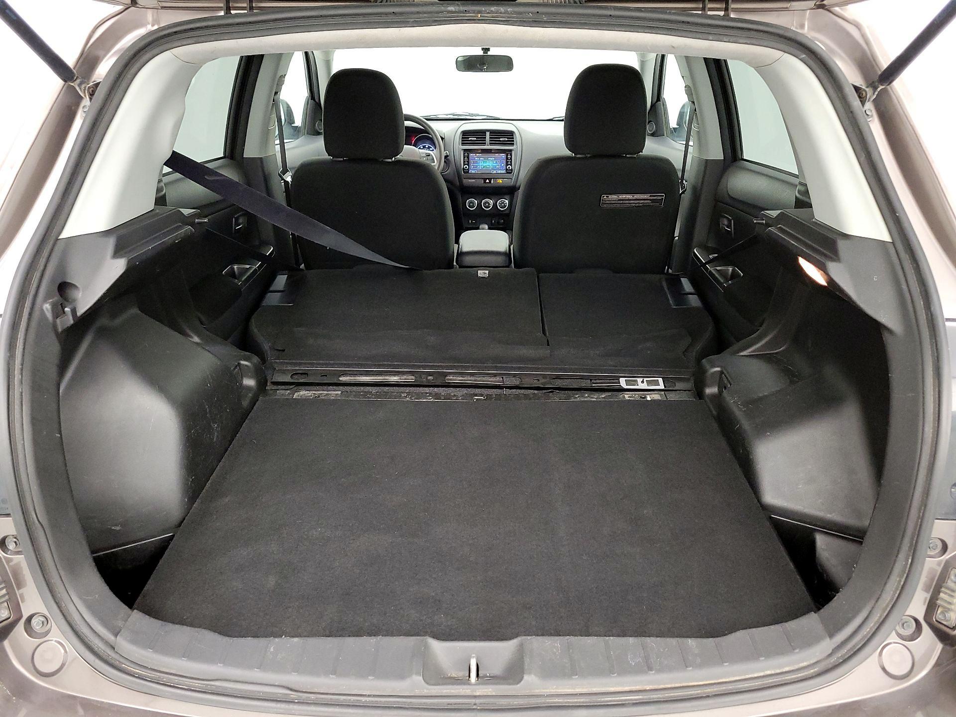Thumbnail: 2018 Mitsubishi Outlander Sport - 20
