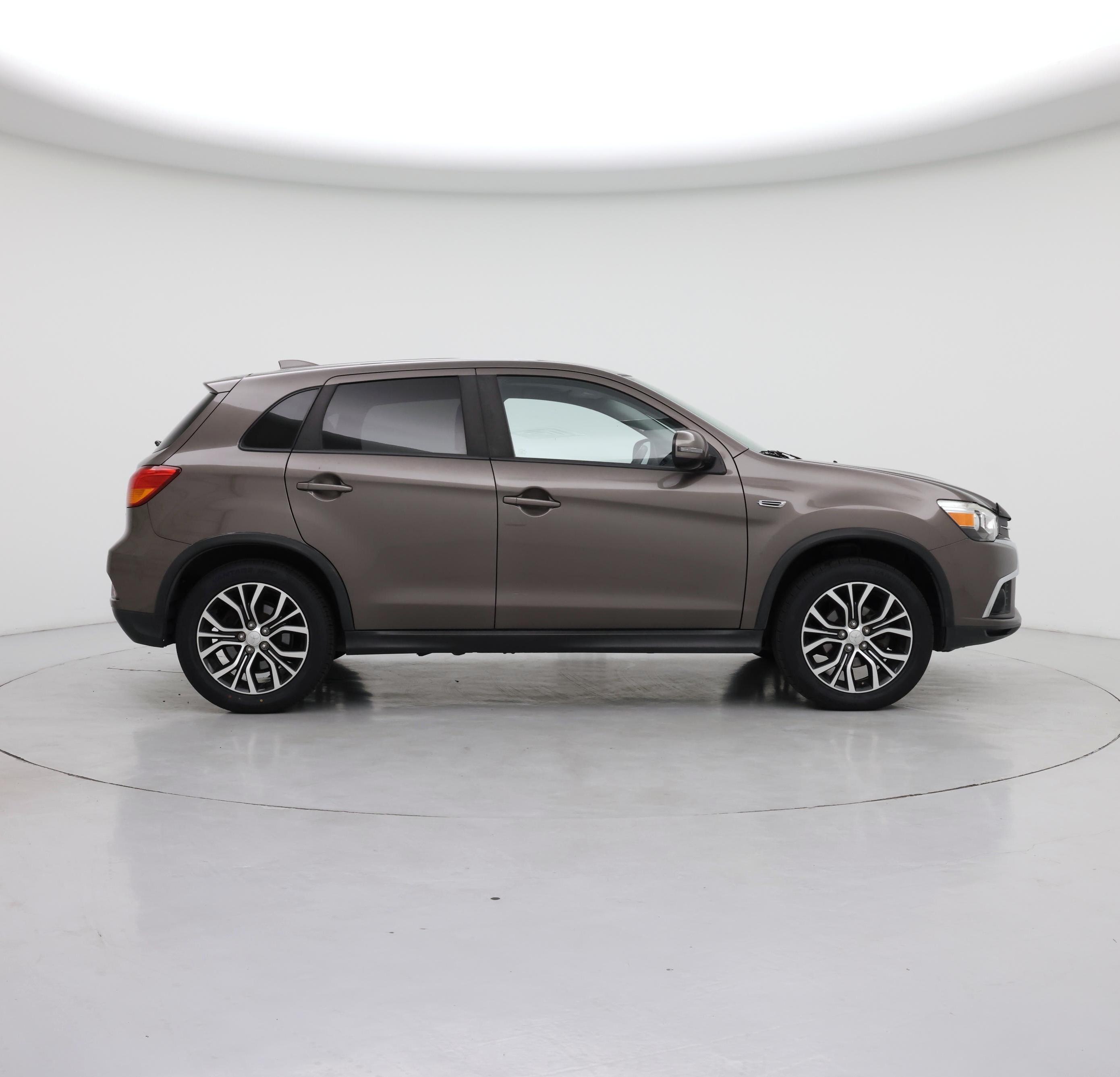 Thumbnail: 2018 Mitsubishi Outlander Sport - 7