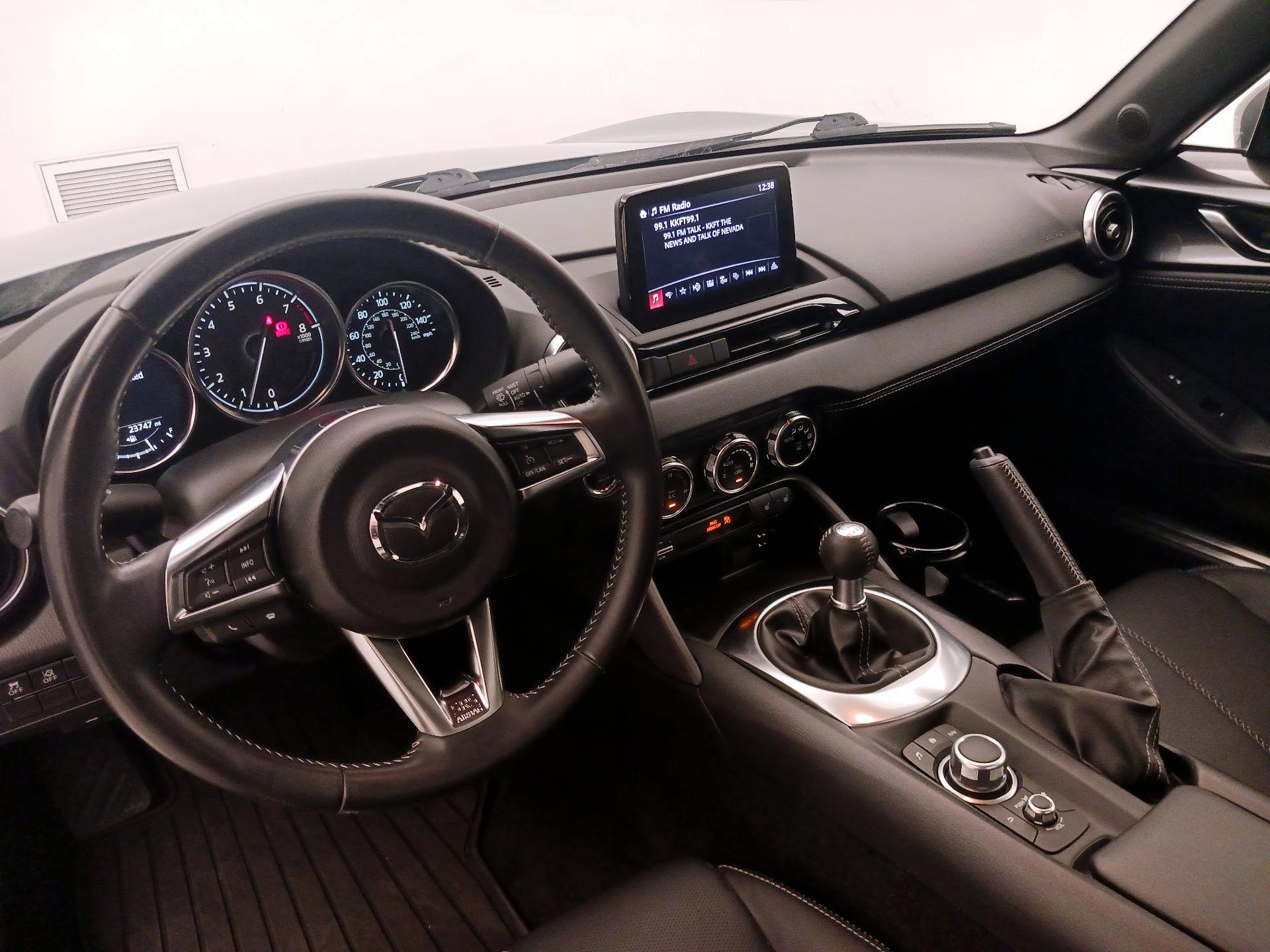 Thumbnail: 2021 Mazda MX-5 Miata - 9