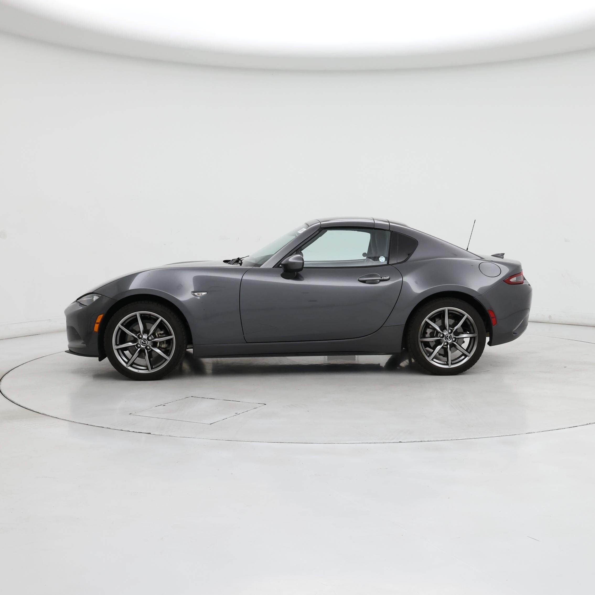 Thumbnail: 2021 Mazda MX-5 Miata - 3