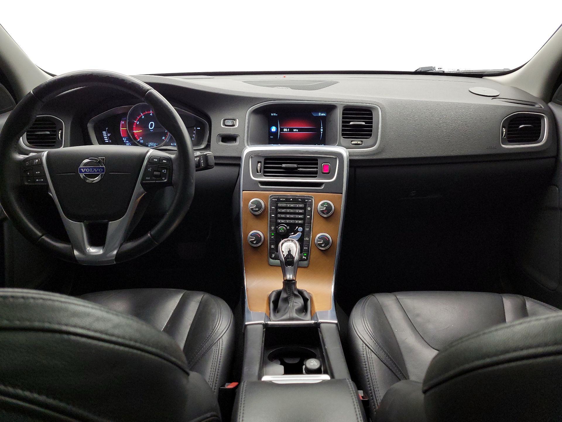 Thumbnail: 2016 Volvo S60 - 9