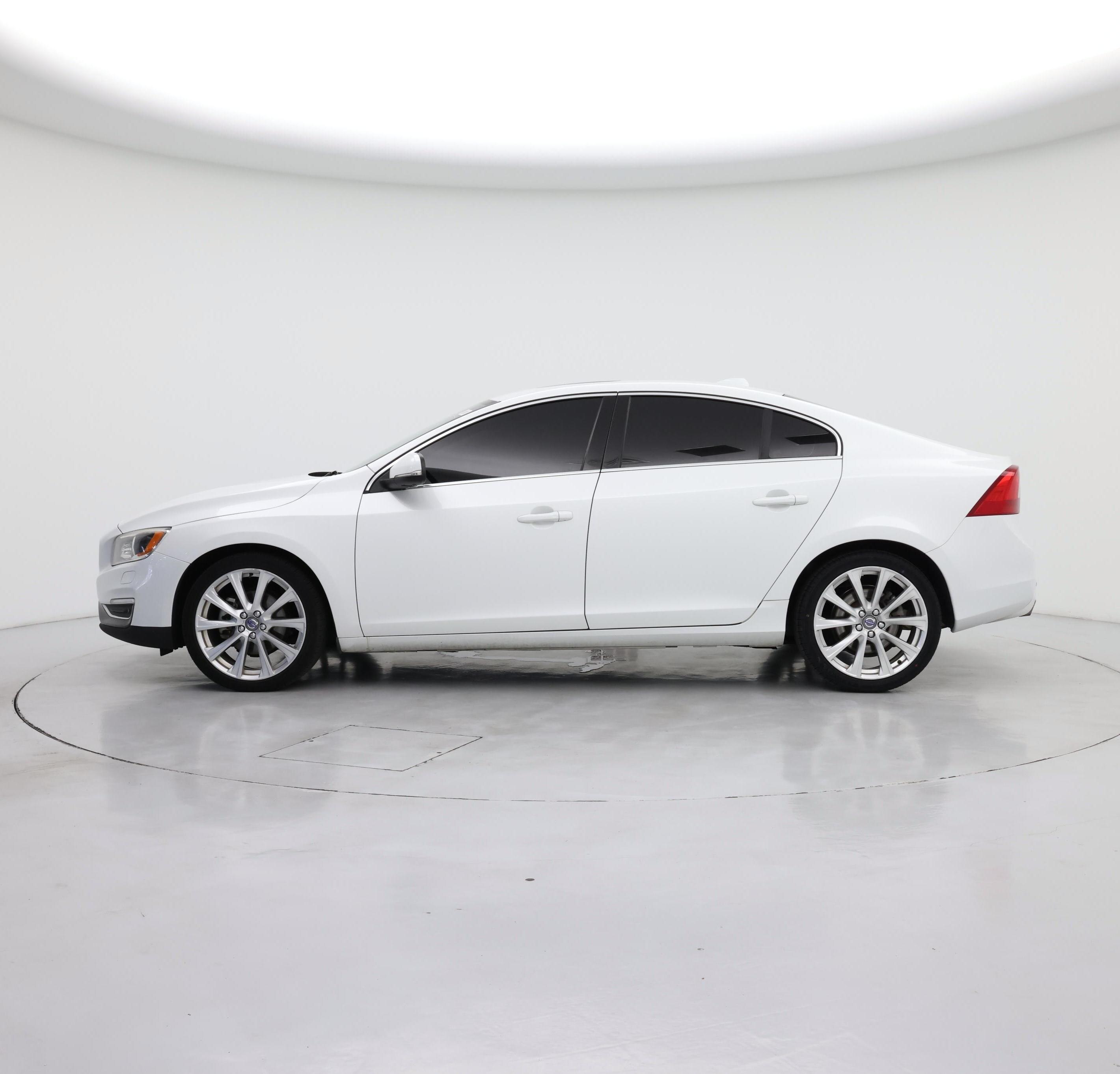 Thumbnail: 2016 Volvo S60 - 3