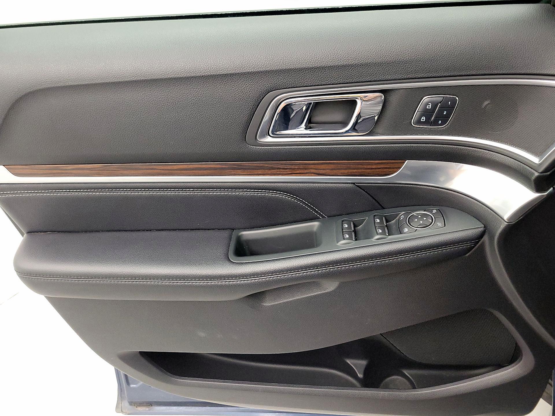 Thumbnail: 2018 Ford Explorer - 12