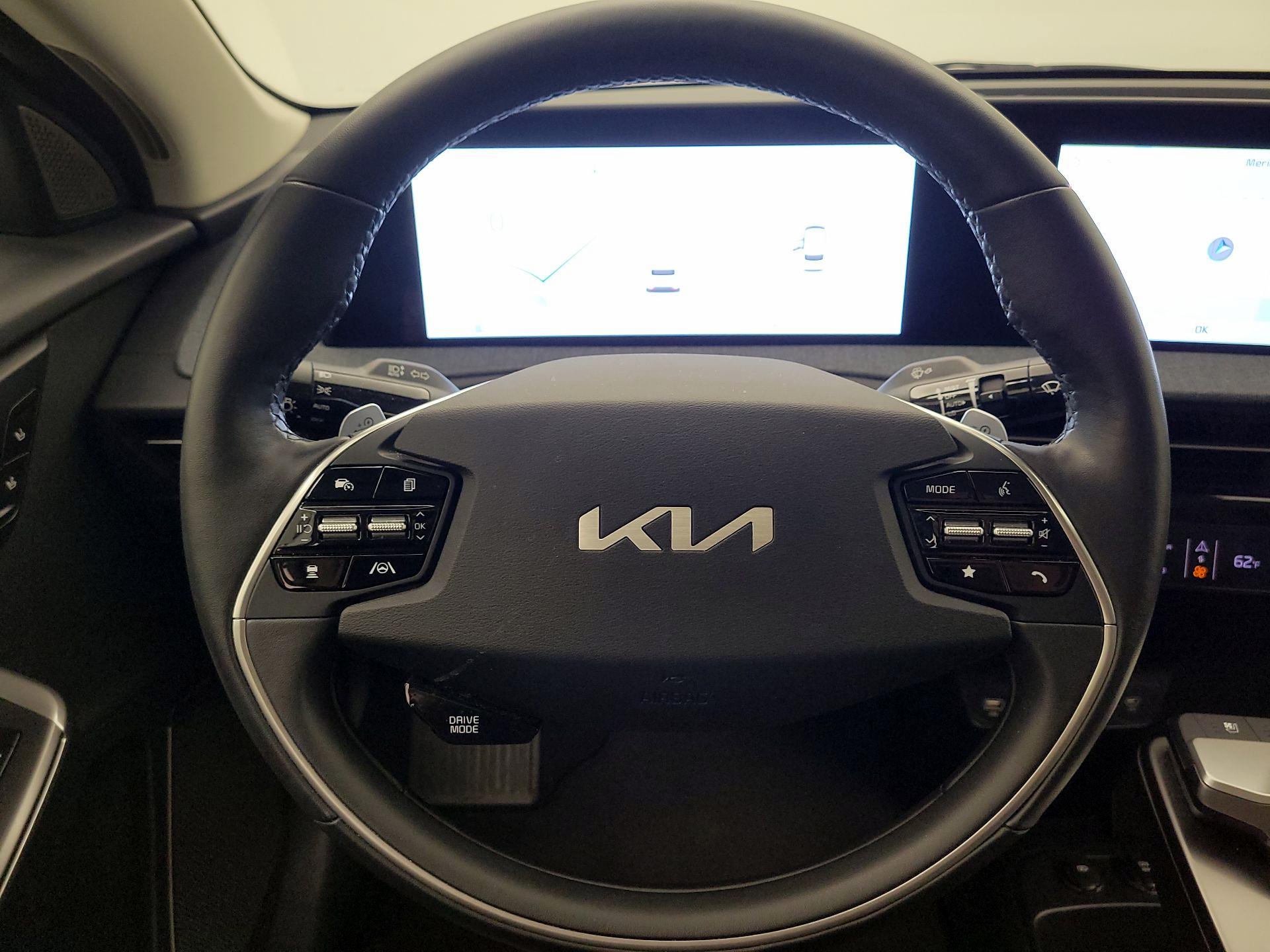 Thumbnail: 2023 Kia EV6 - 10