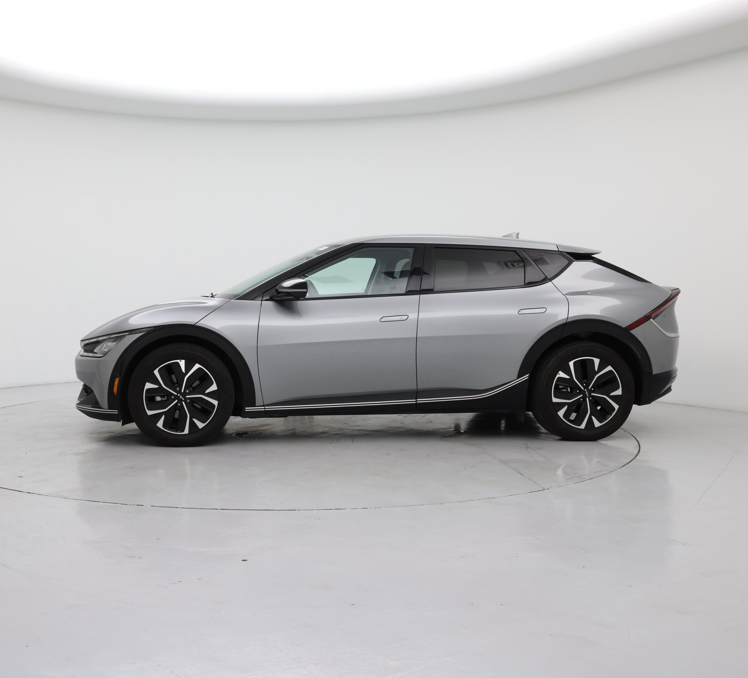 Thumbnail: 2023 Kia EV6 - 3
