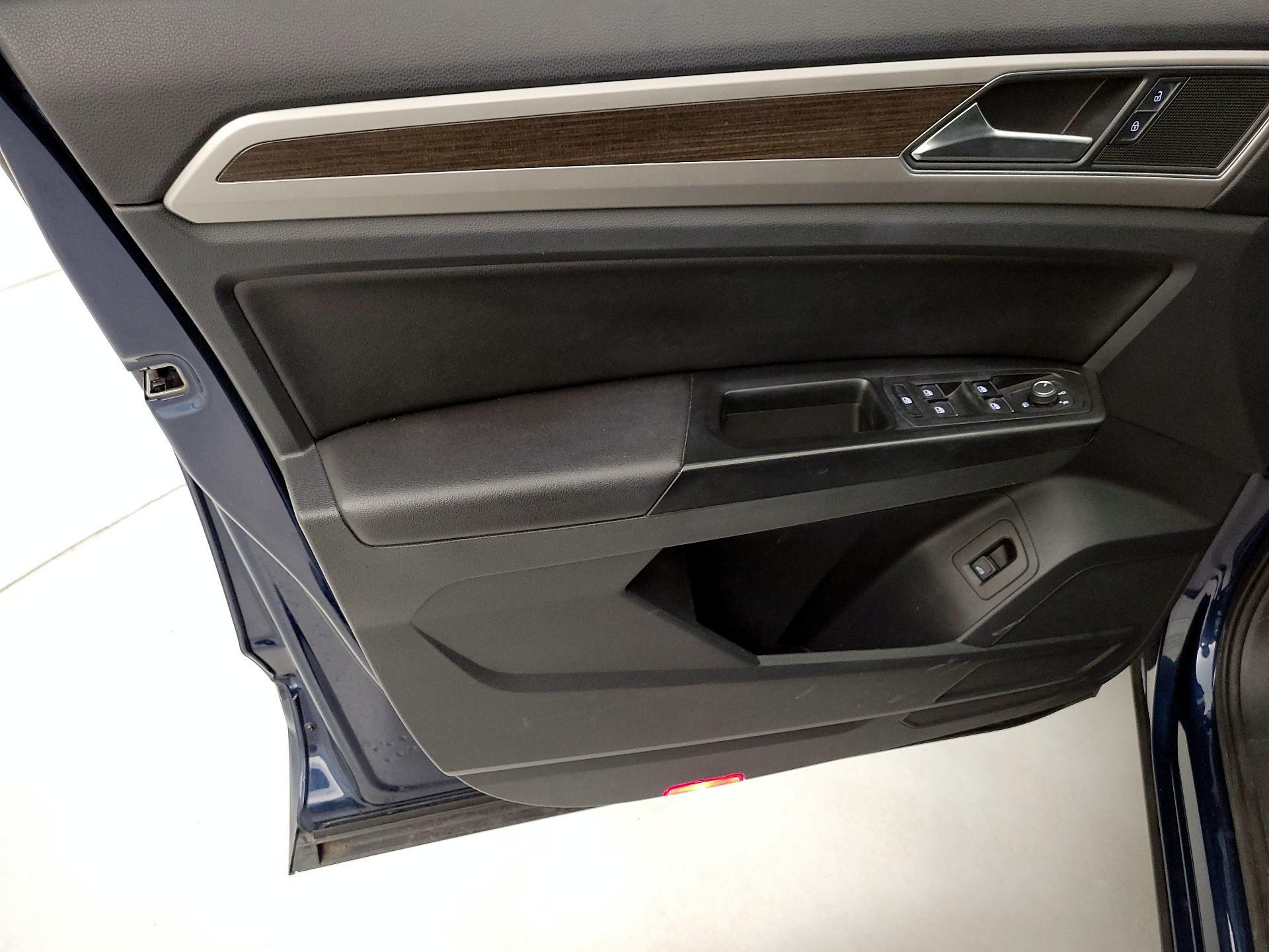 Thumbnail: 2019 Volkswagen Atlas - 12