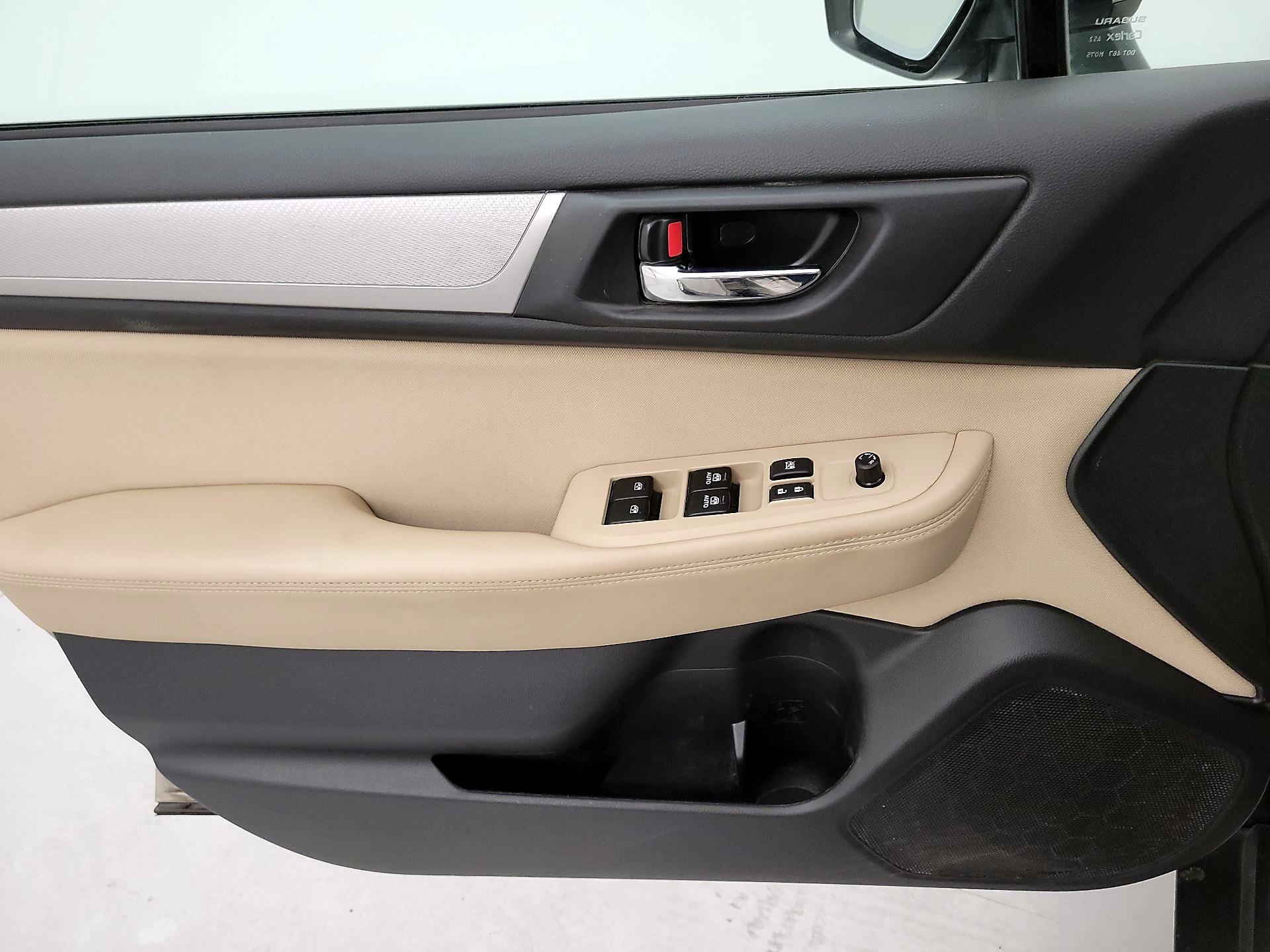 Thumbnail: 2015 Subaru Outback - 12