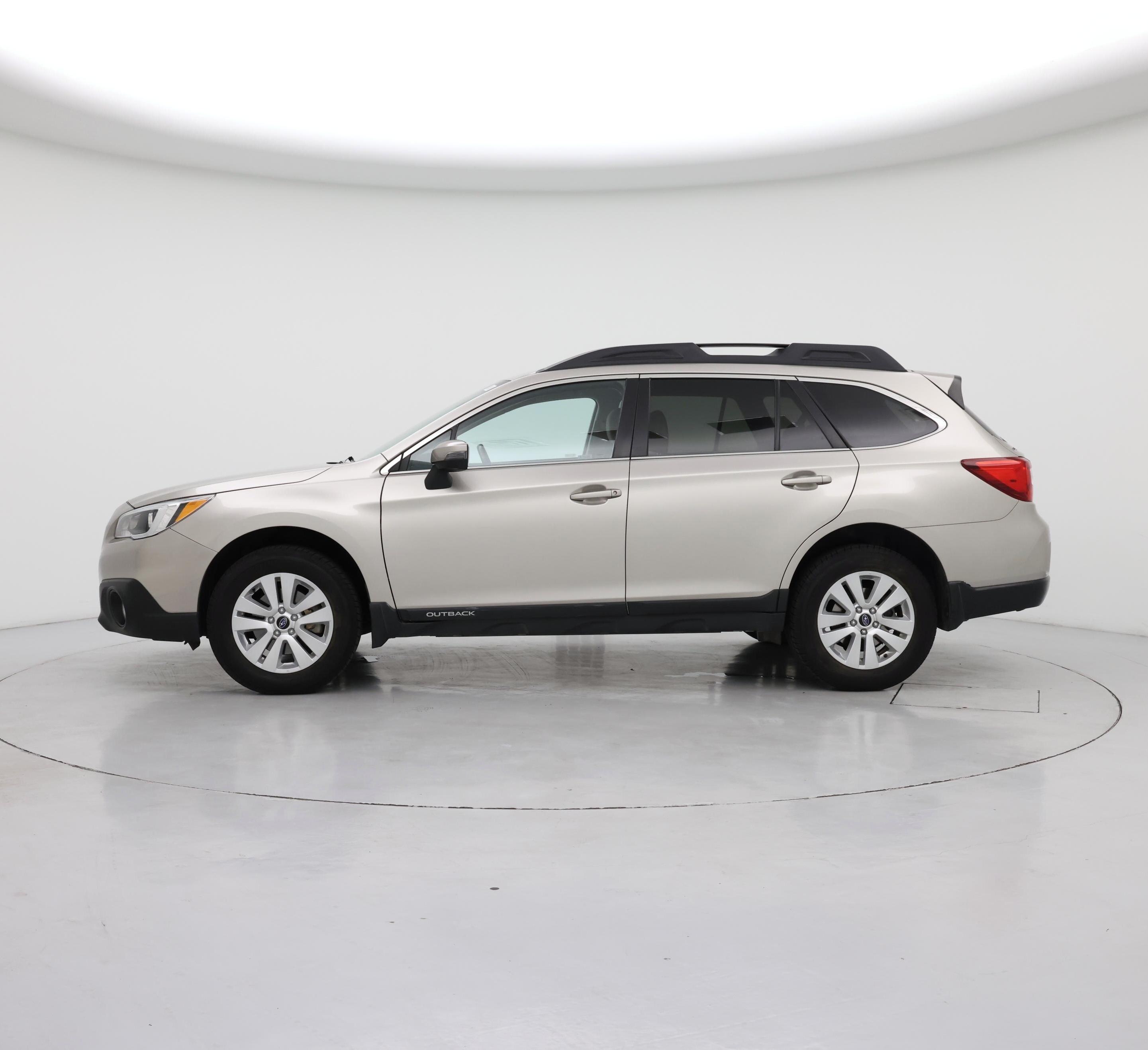 Thumbnail: 2015 Subaru Outback - 3