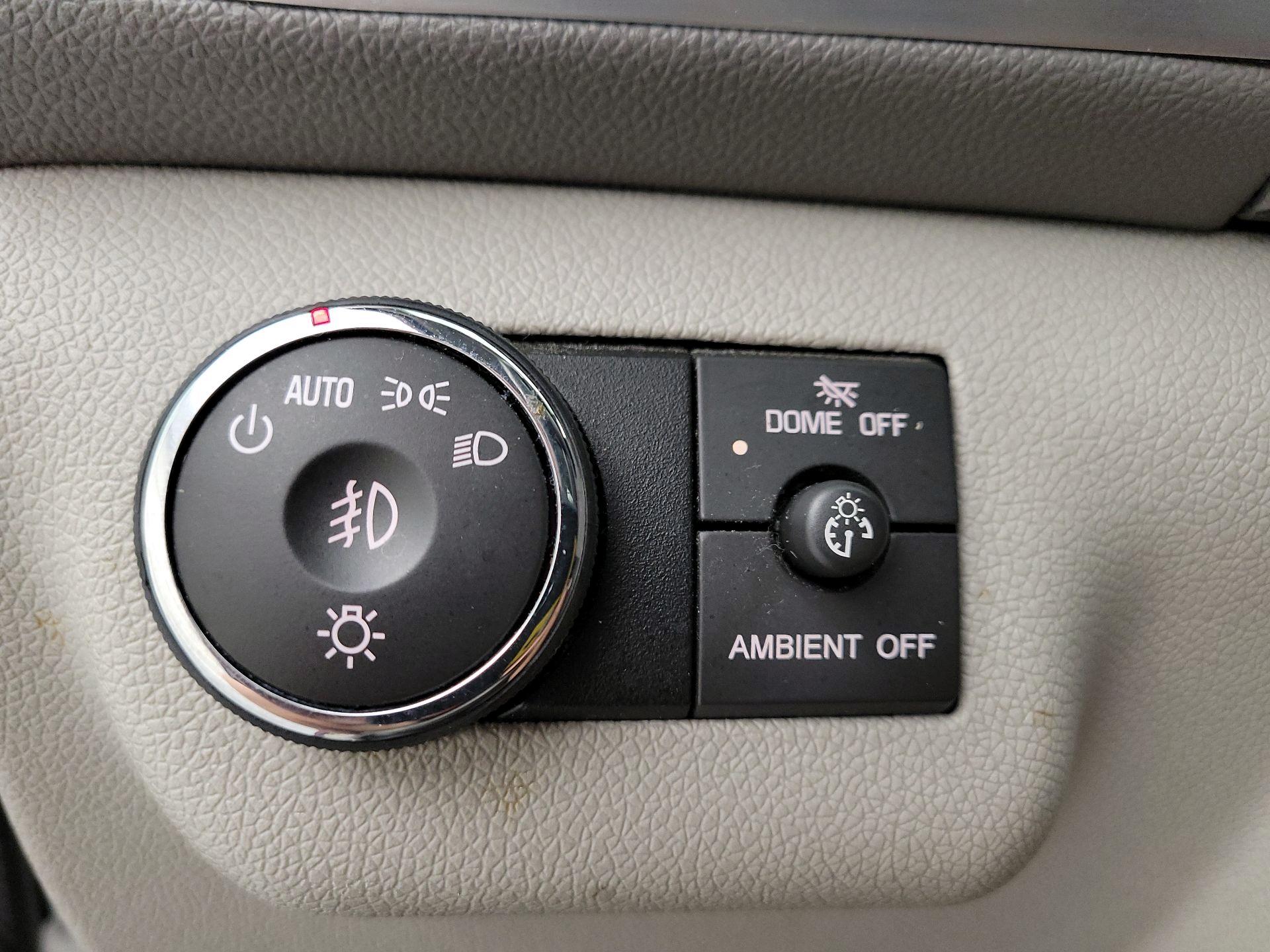 Thumbnail: 2016 GMC Acadia - 13