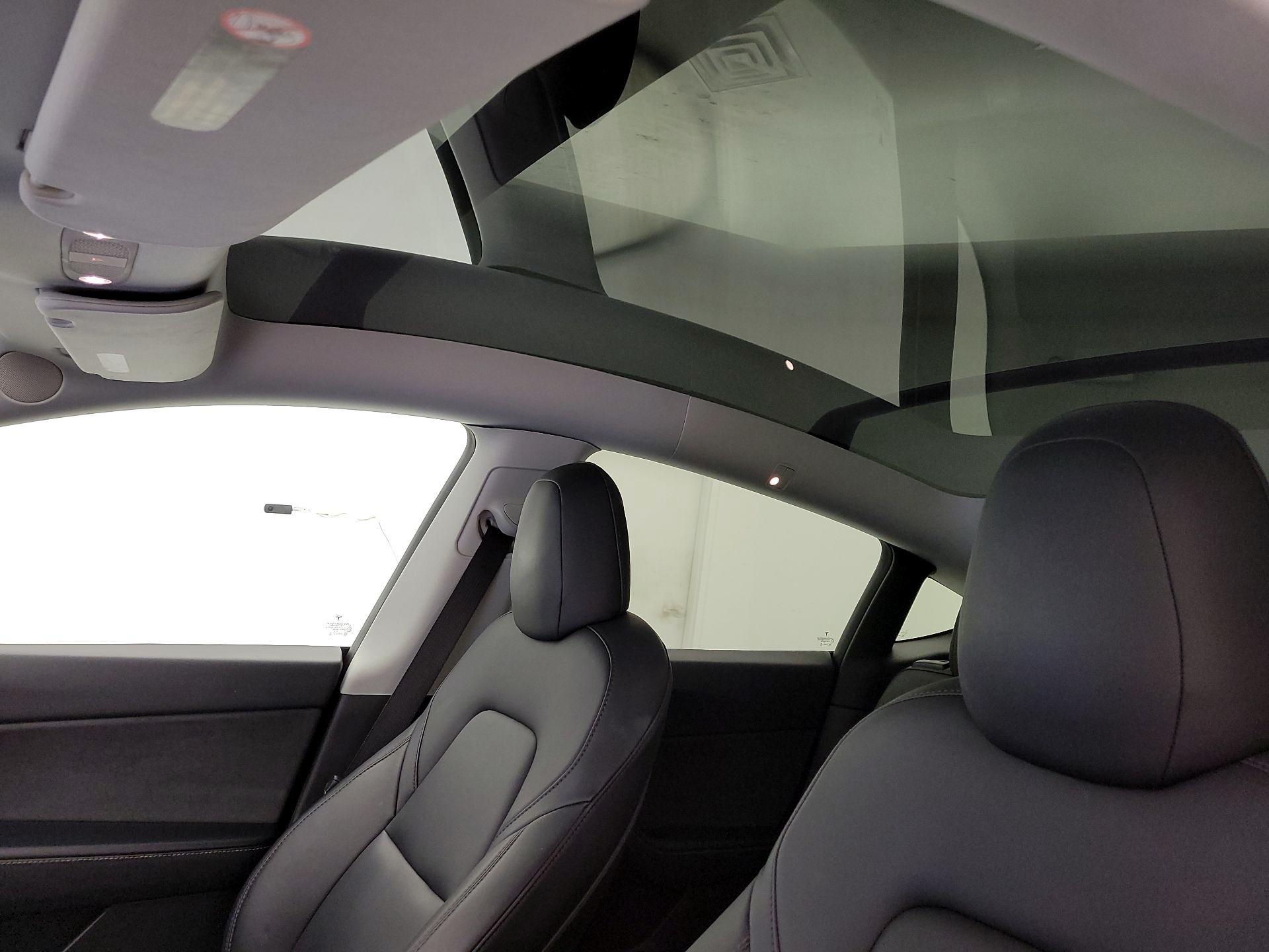 Thumbnail: 2021 Tesla Model Y - 17