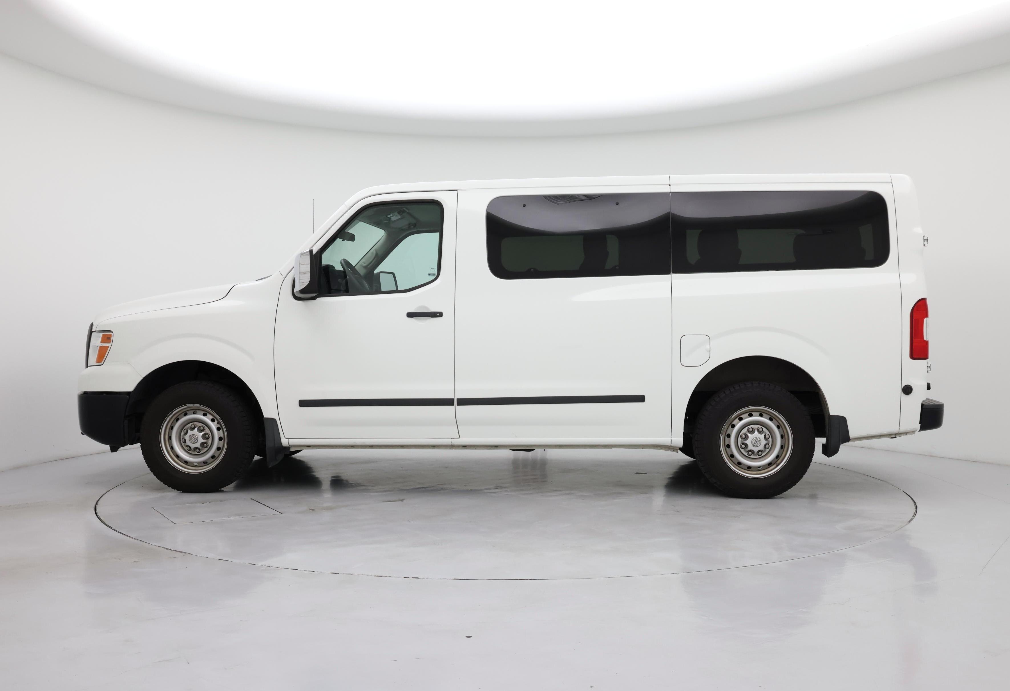 Thumbnail: 2017 Nissan NV - 3