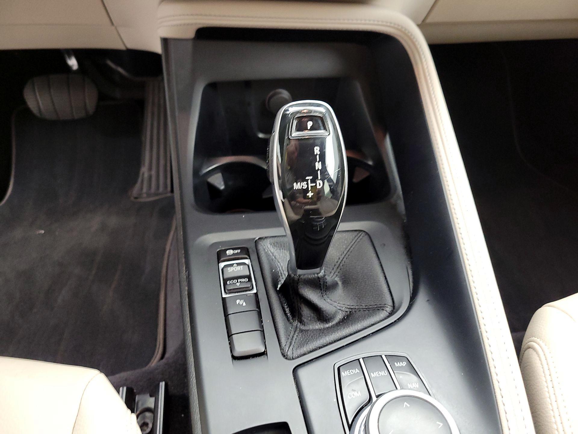 Thumbnail: 2020 BMW X1 - 18
