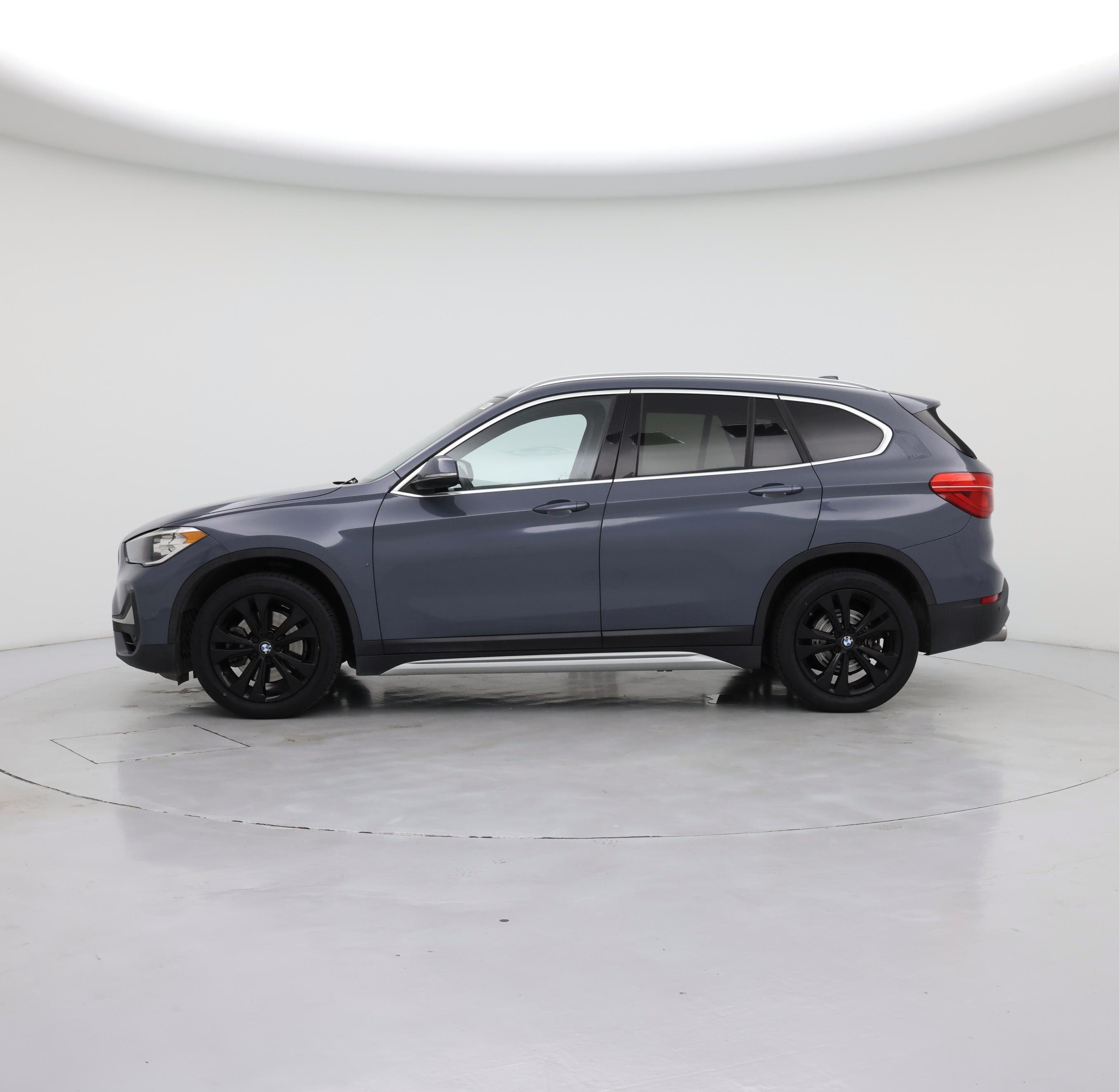 Thumbnail: 2020 BMW X1 - 3