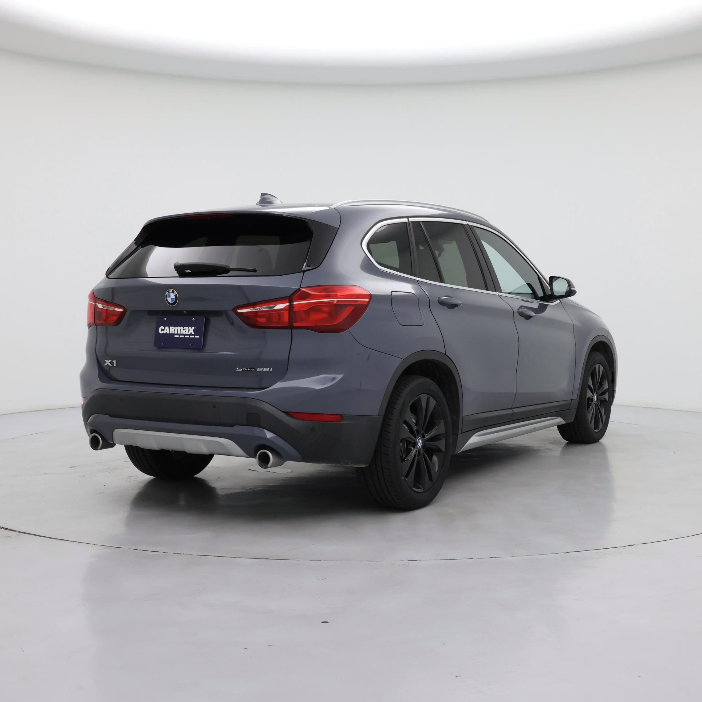 Thumbnail: 2020 BMW X1 - 8