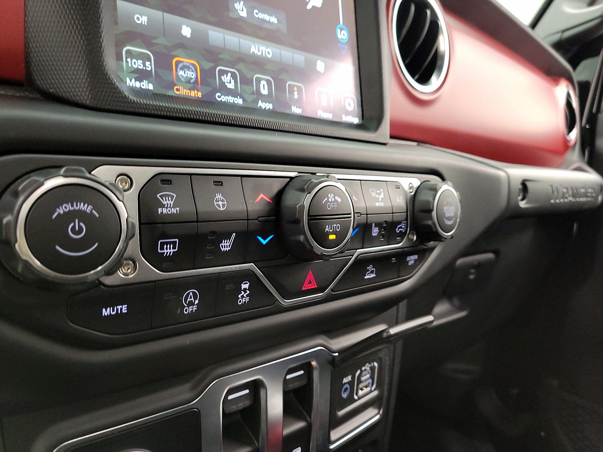 Thumbnail: 2023 Jeep Wrangler - 17