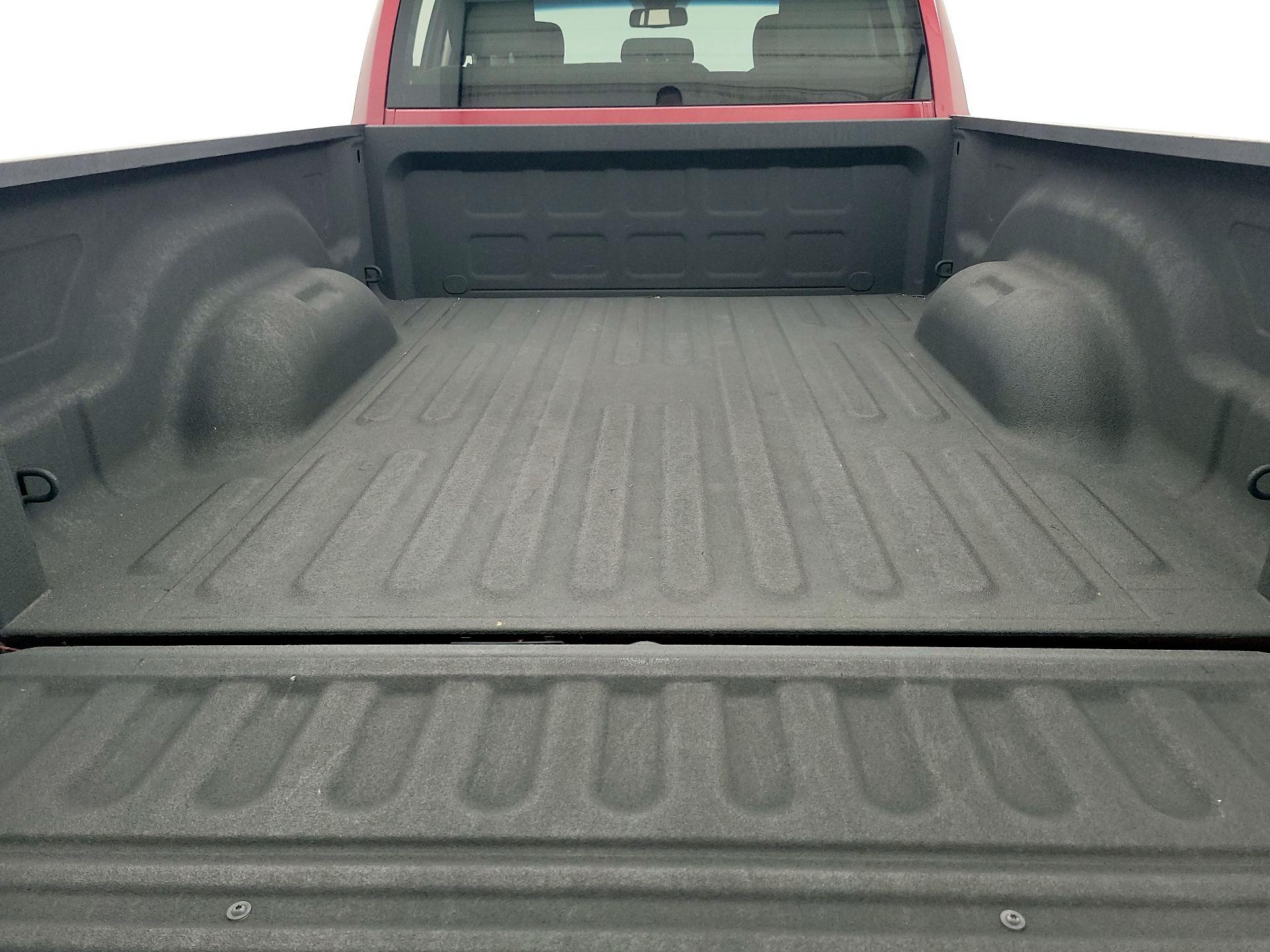 Thumbnail: 2019 RAM 1500 Classic - 20