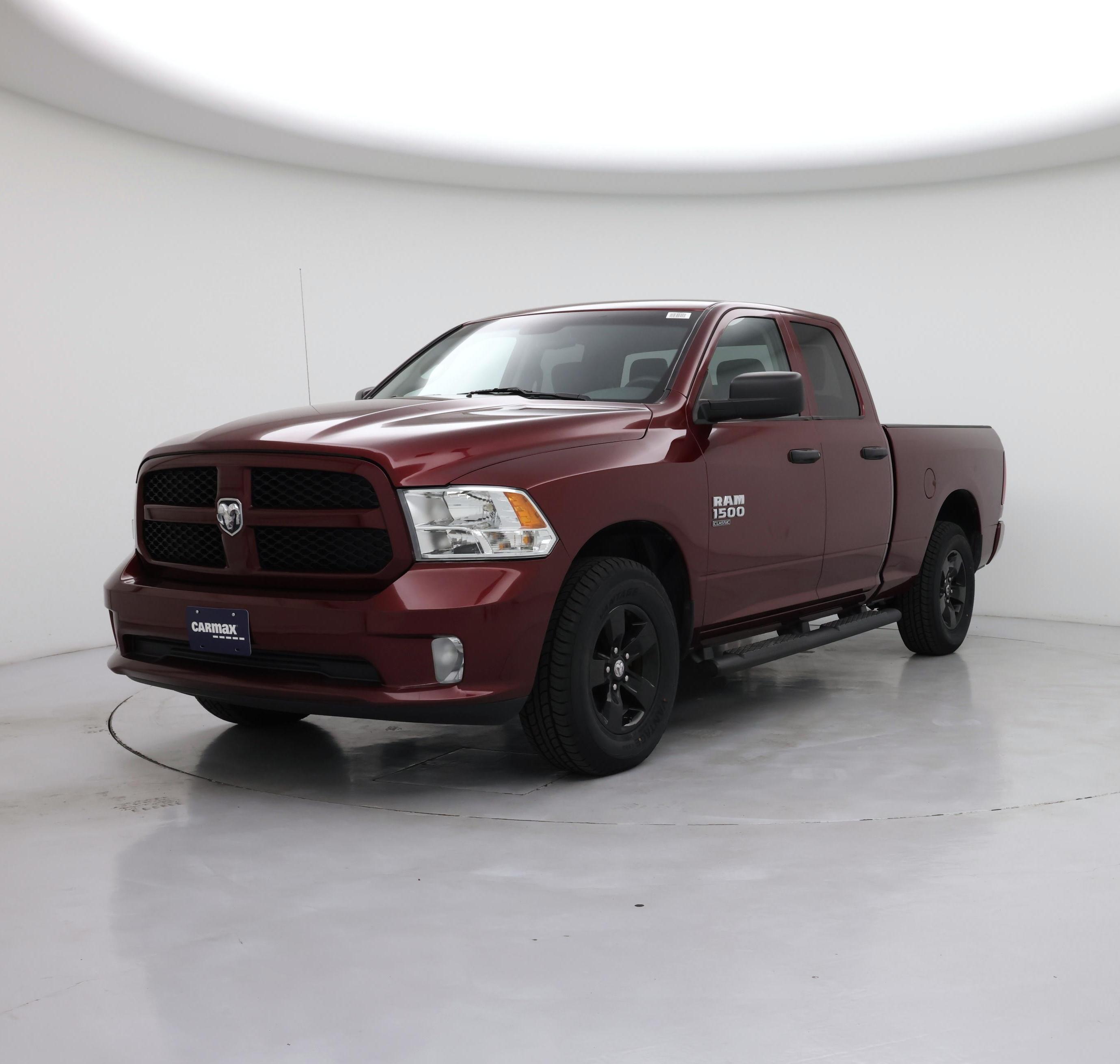 Thumbnail: 2019 RAM 1500 Classic - 4