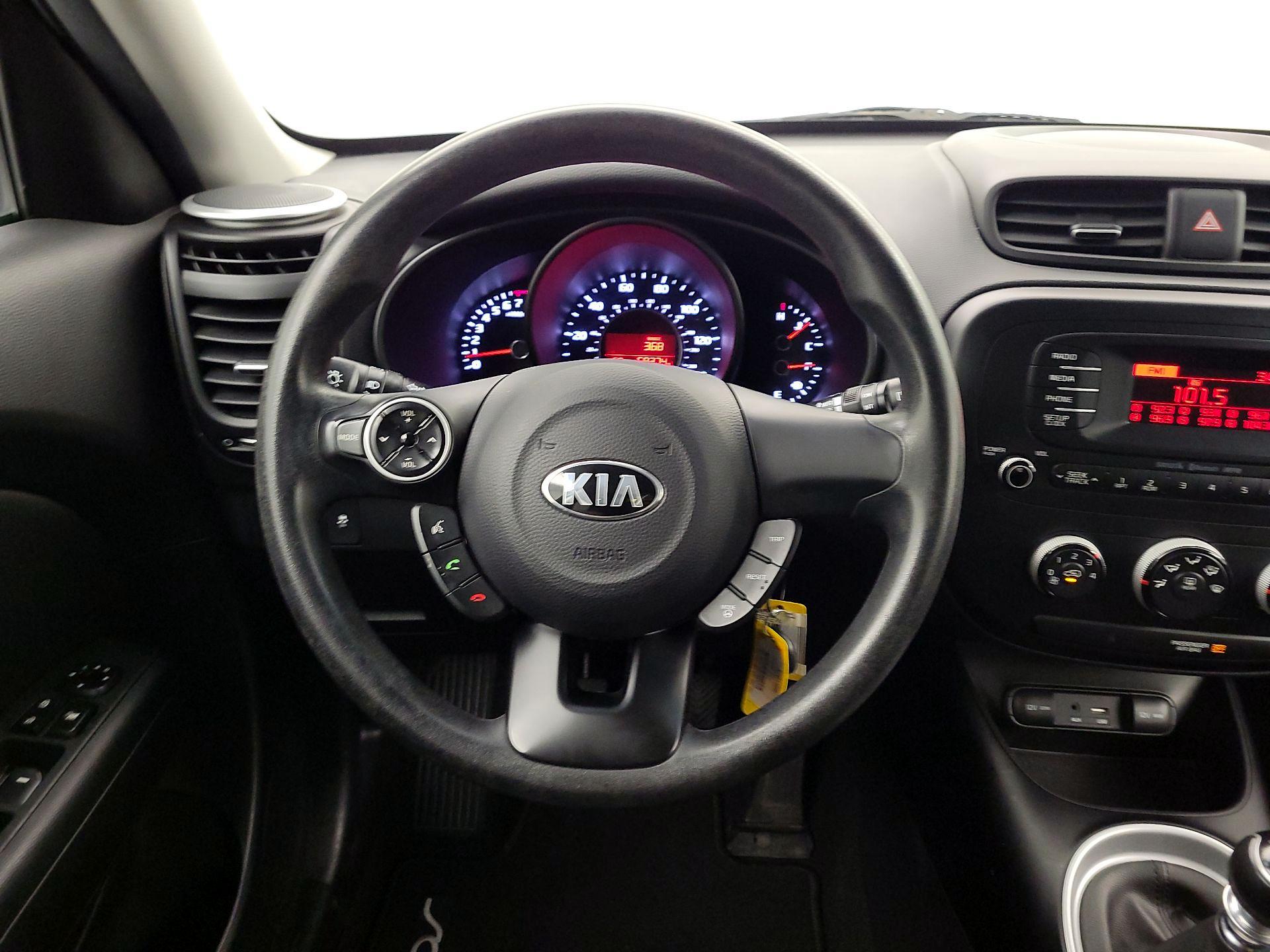 Thumbnail: 2016 Kia Soul - 10