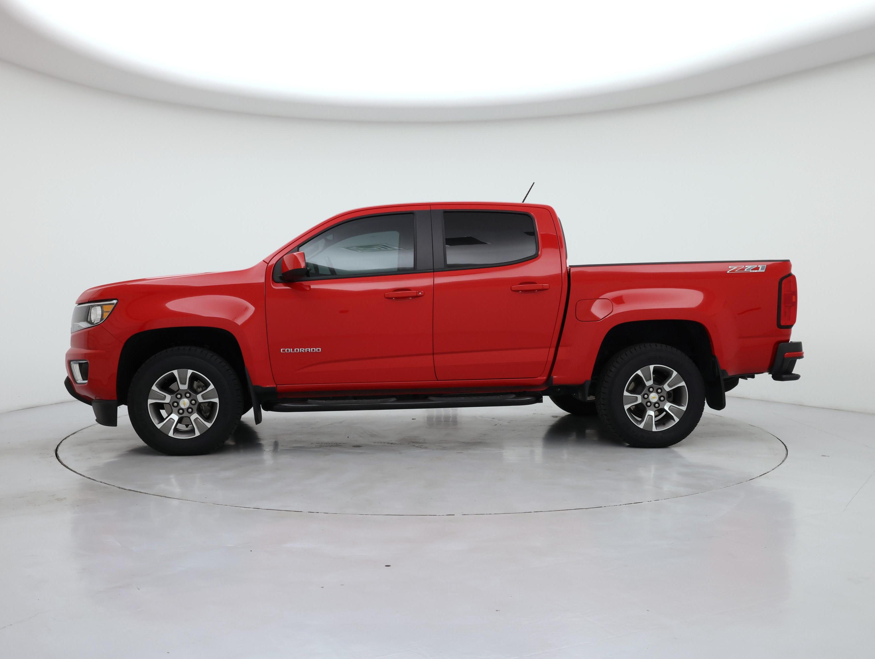 Thumbnail: 2018 Chevrolet Colorado - 3