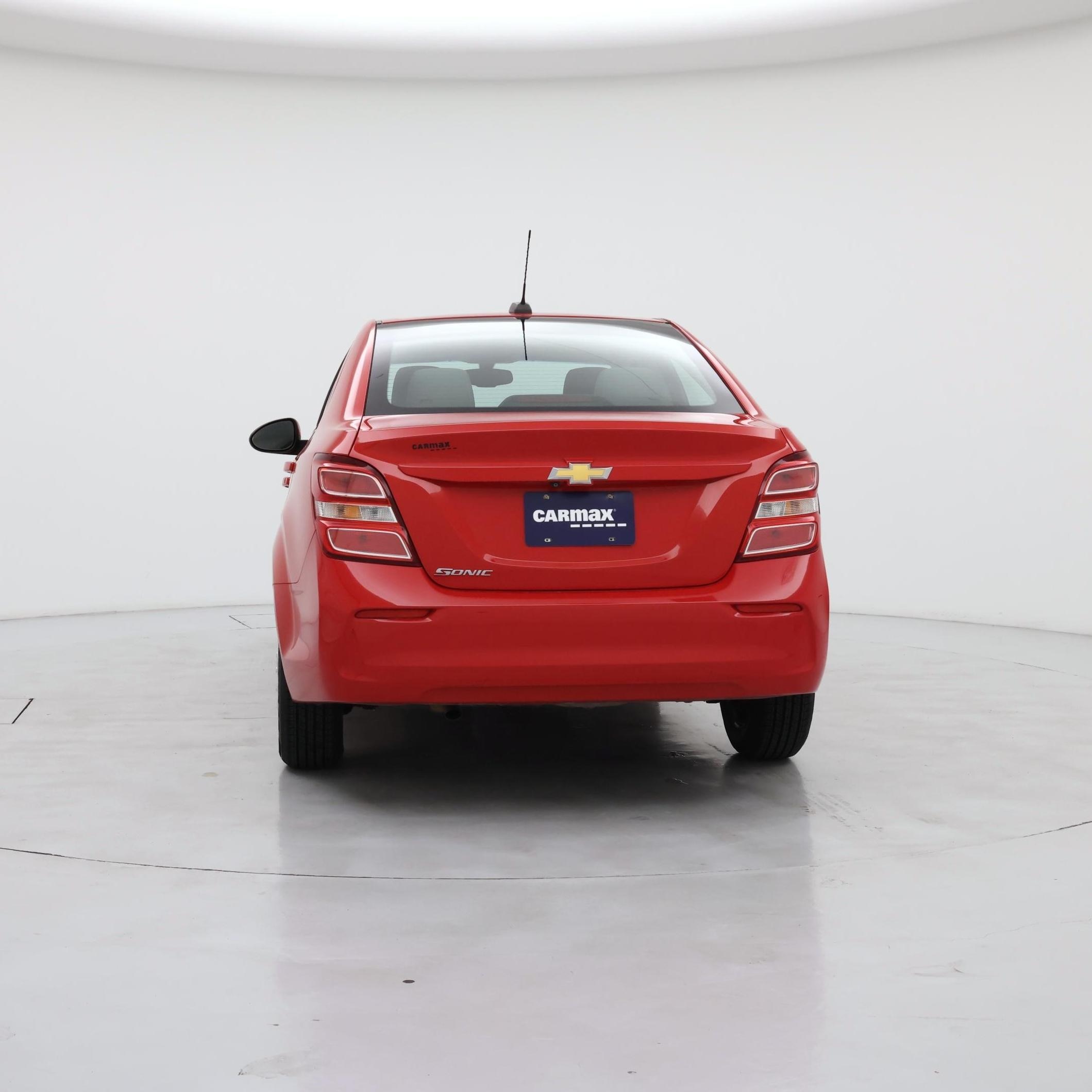 Thumbnail: 2017 Chevrolet Sonic - 6