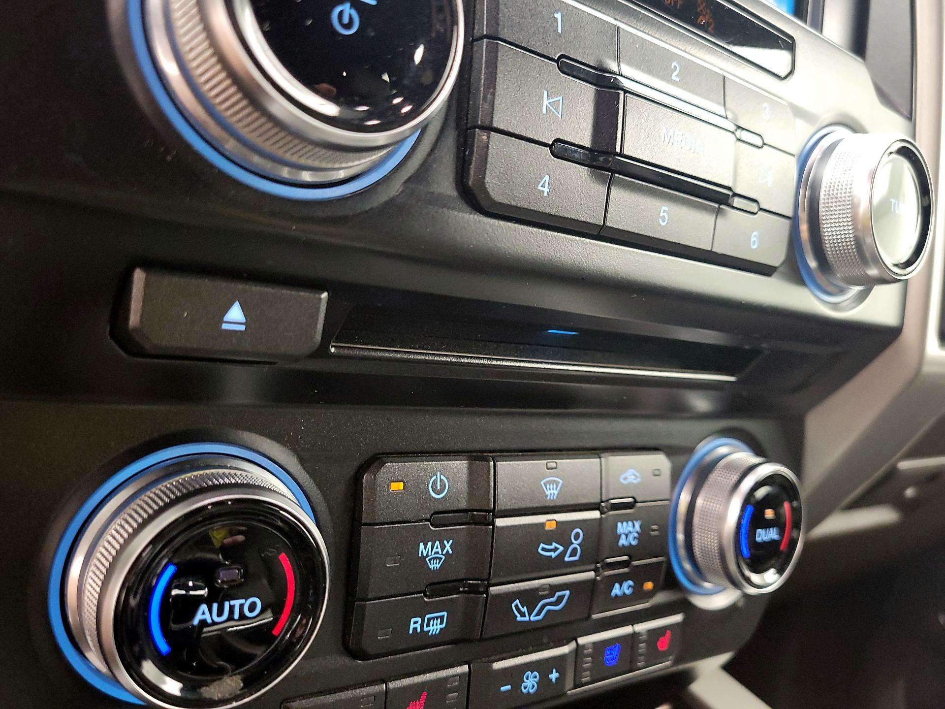 Thumbnail: 2016 Ford F-150 - 17