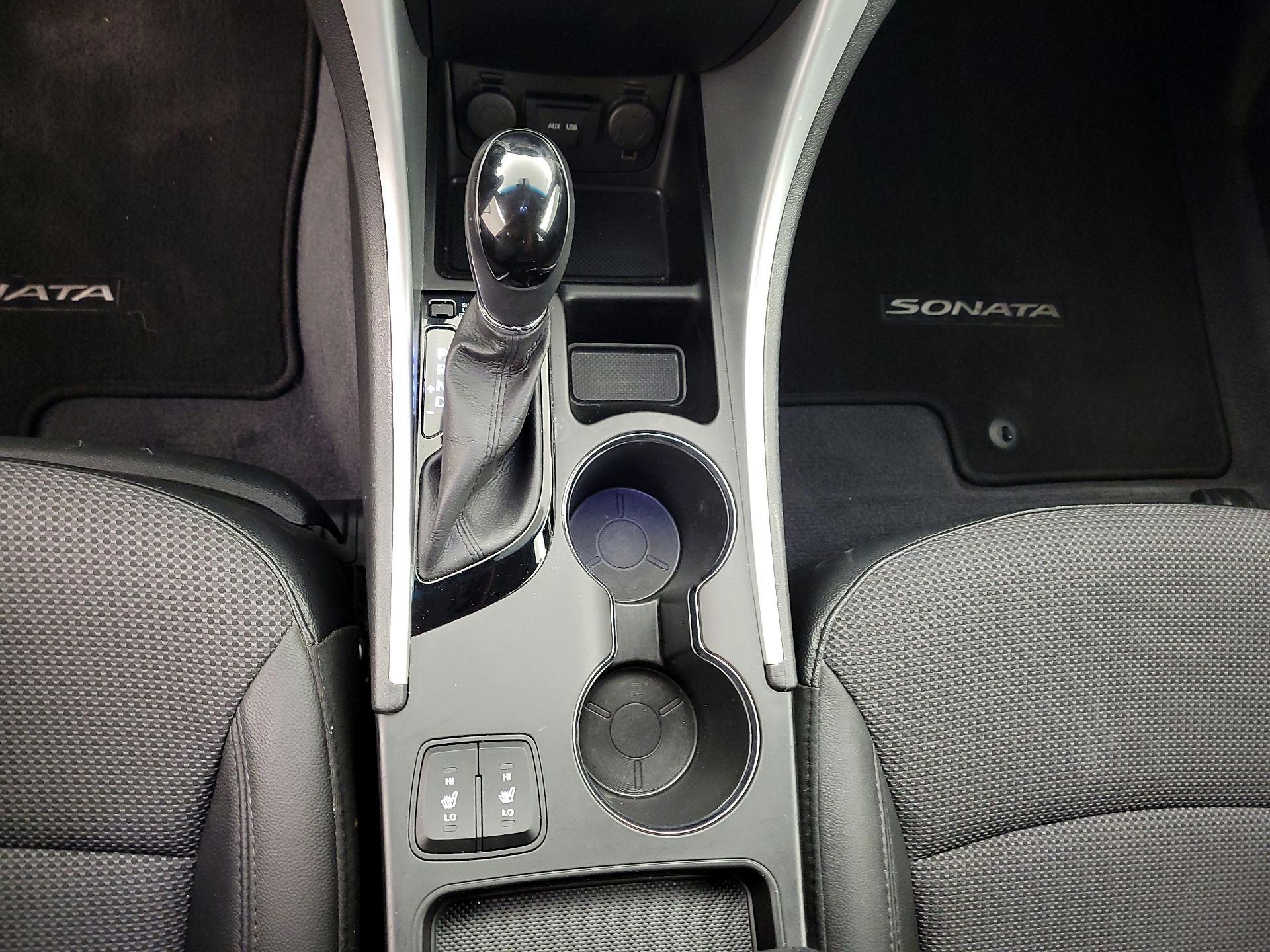 Thumbnail: 2014 Hyundai Sonata - 18