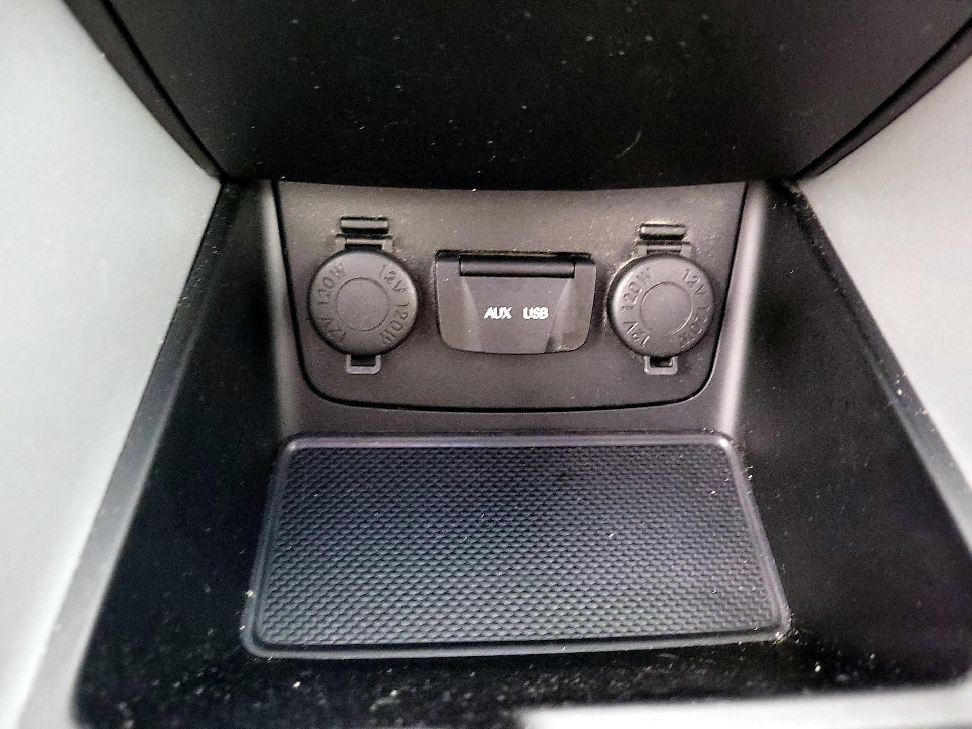 Thumbnail: 2014 Hyundai Sonata - 19