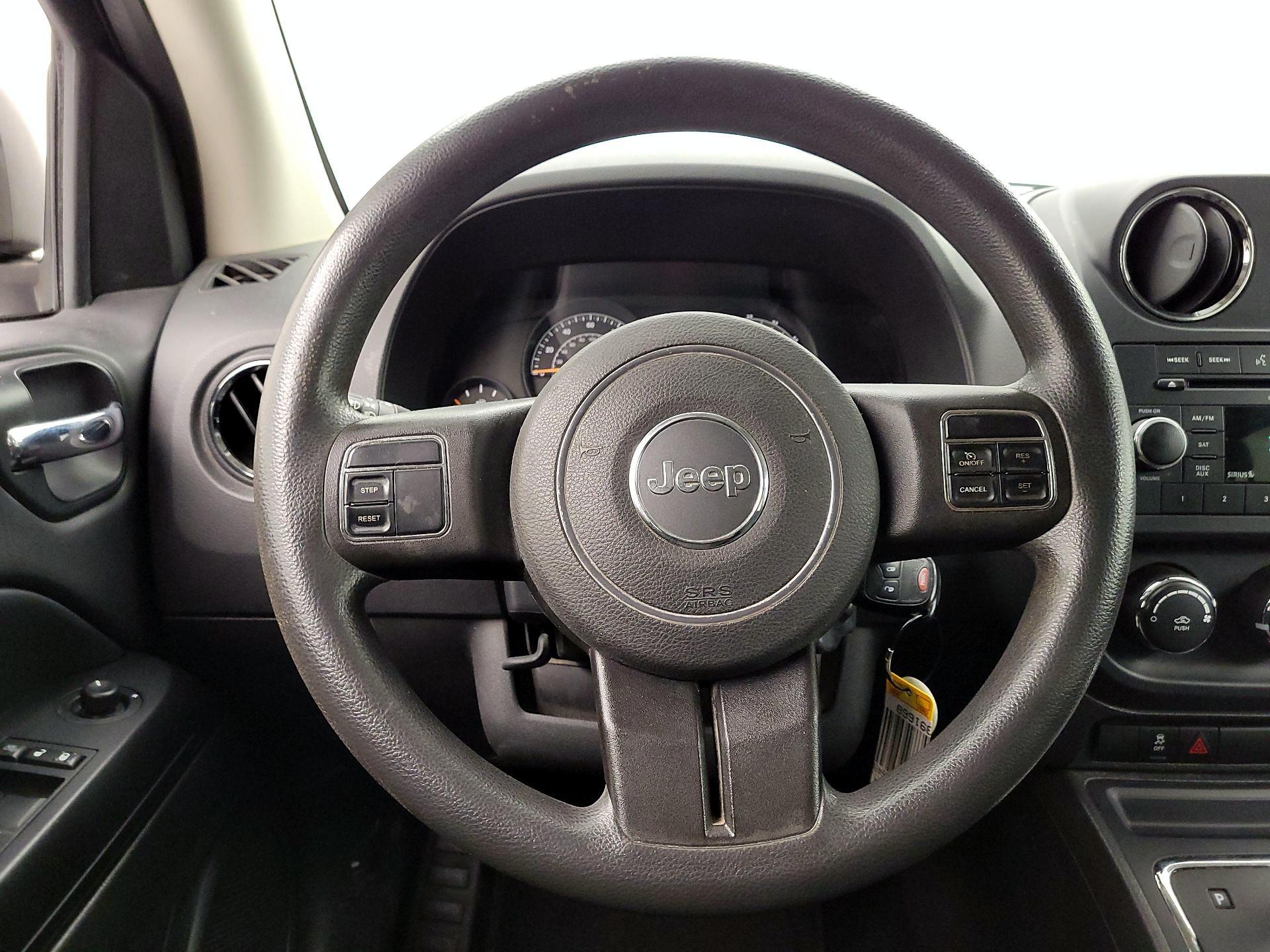 Thumbnail: 2014 Jeep Compass - 10