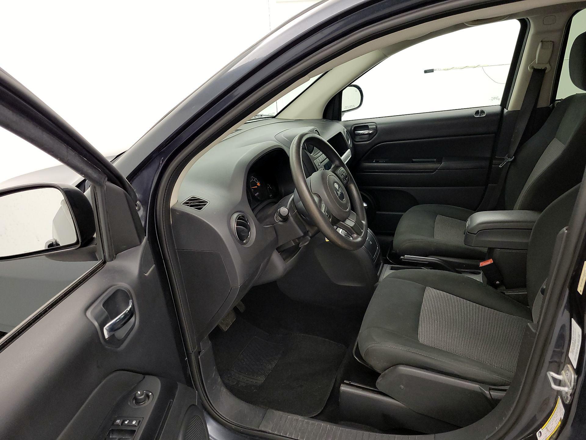 Thumbnail: 2014 Jeep Compass - 11