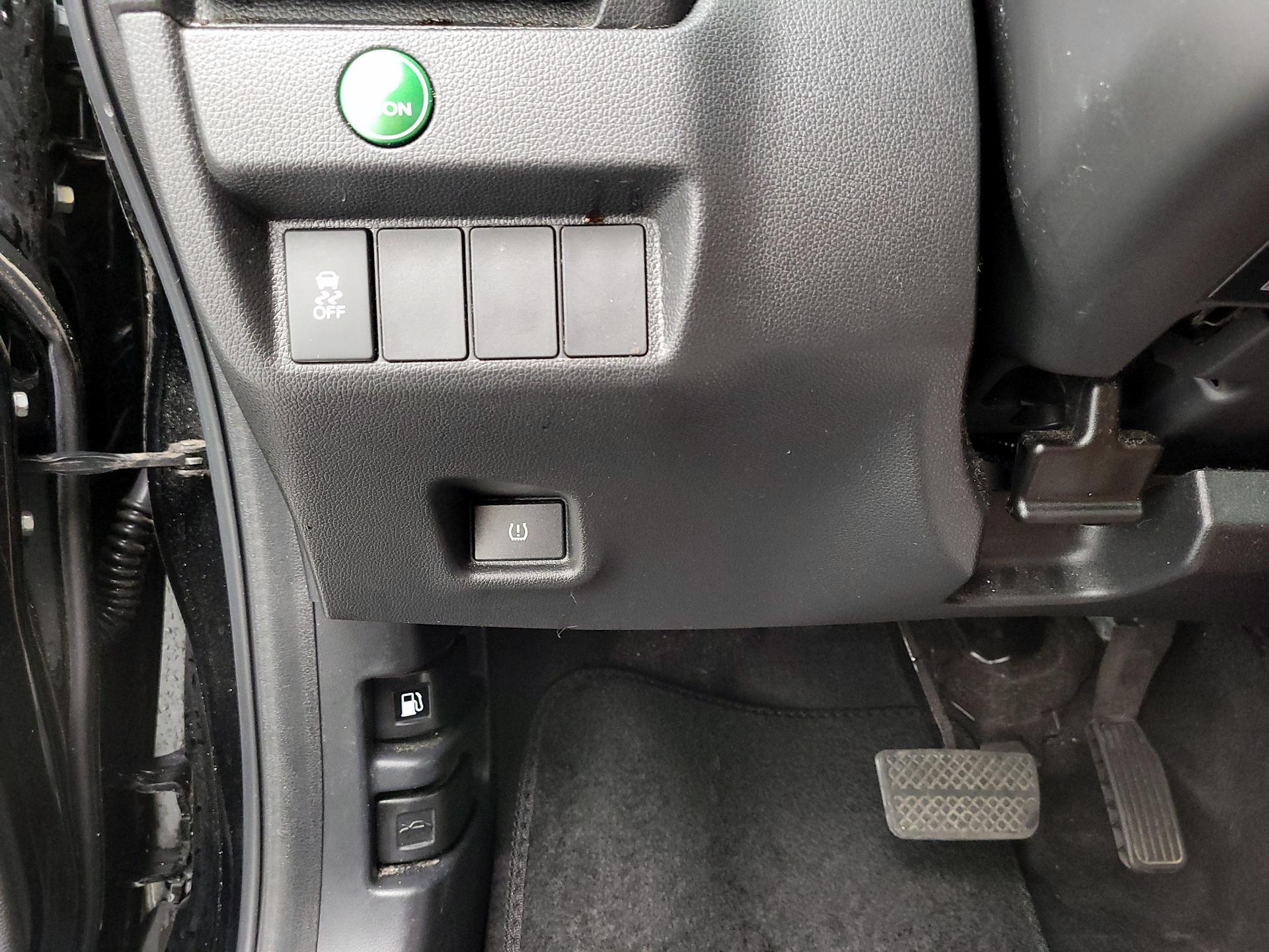 Thumbnail: 2015 Honda Fit - 13